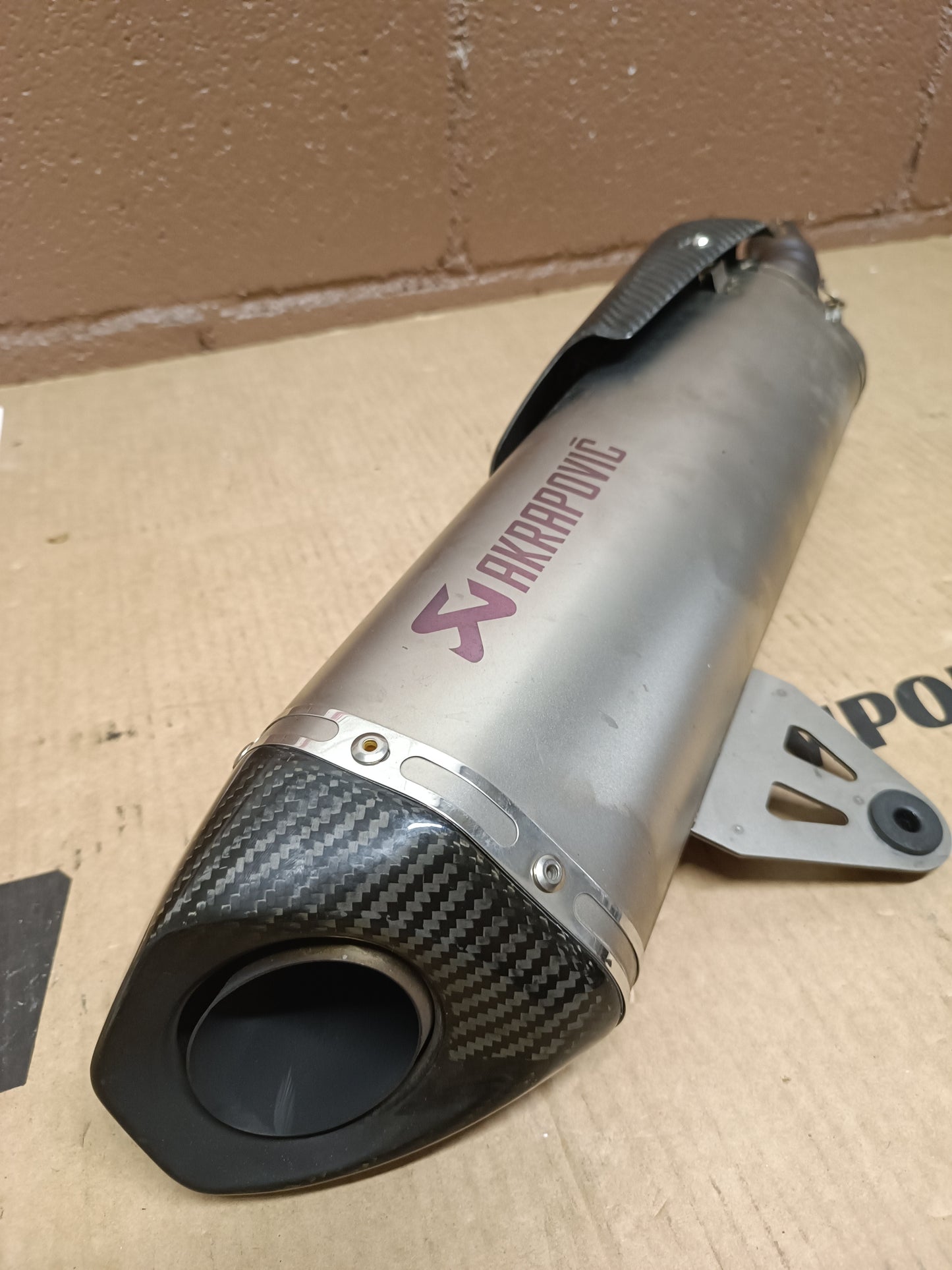 ESCAPE Akrapovic imitación BMW C400