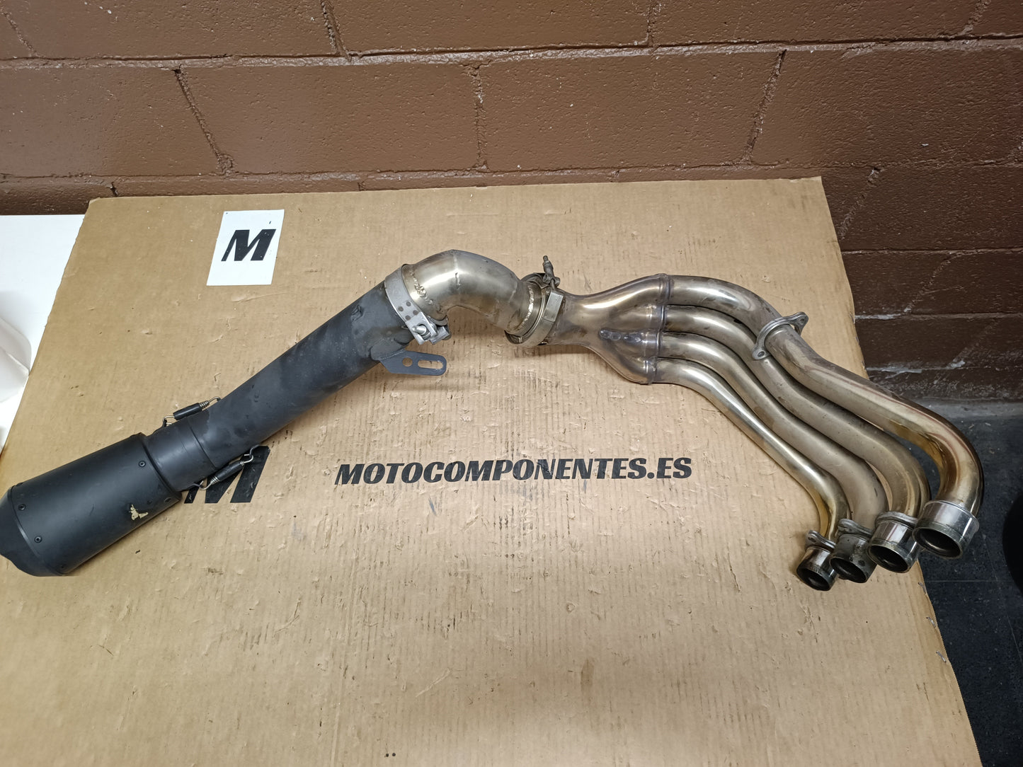 ESCAPE AUSTIN RACING HONDA CBR 650R