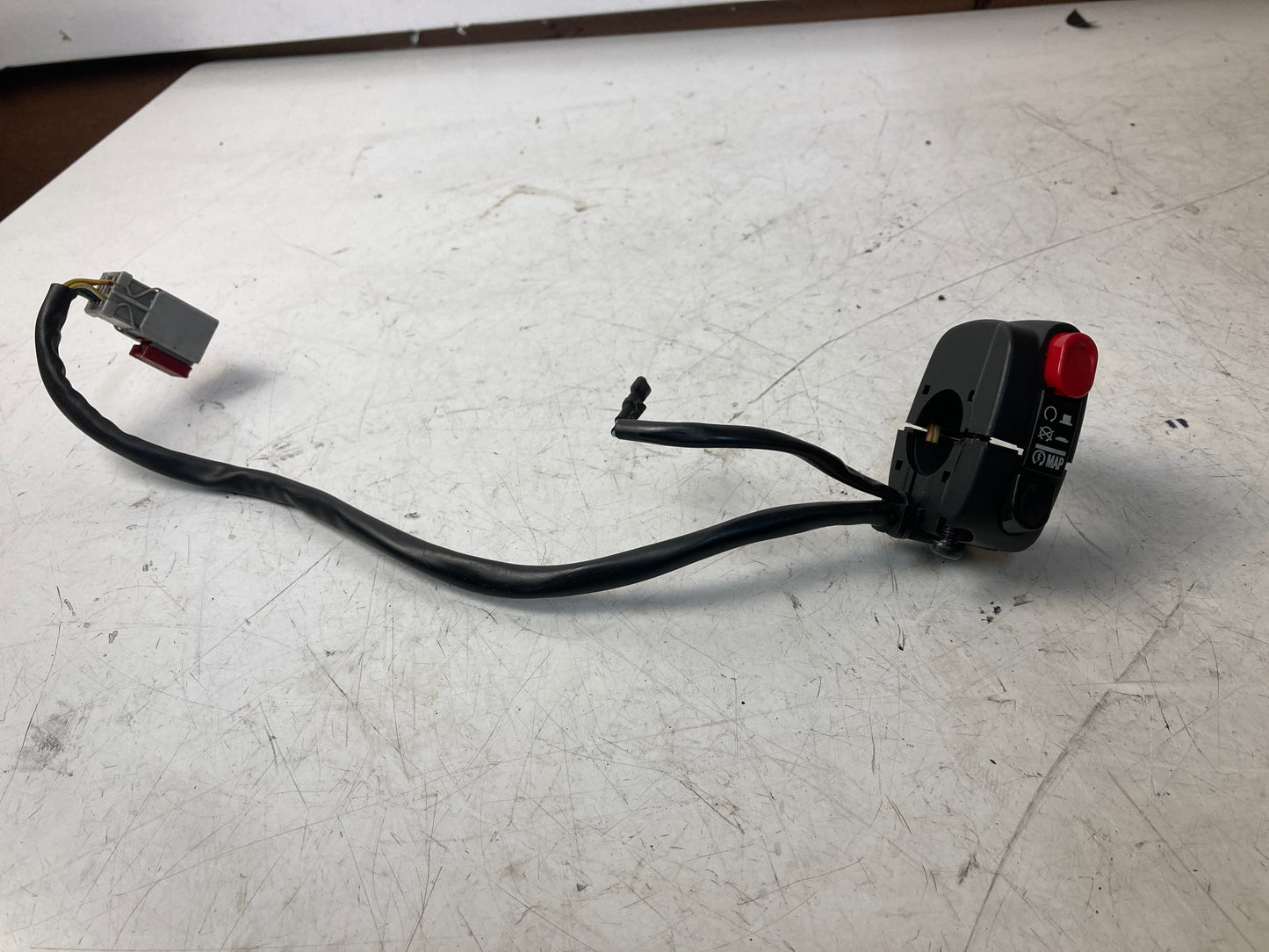 PIÑA MV AGUSTA BRUTALE 1090RR