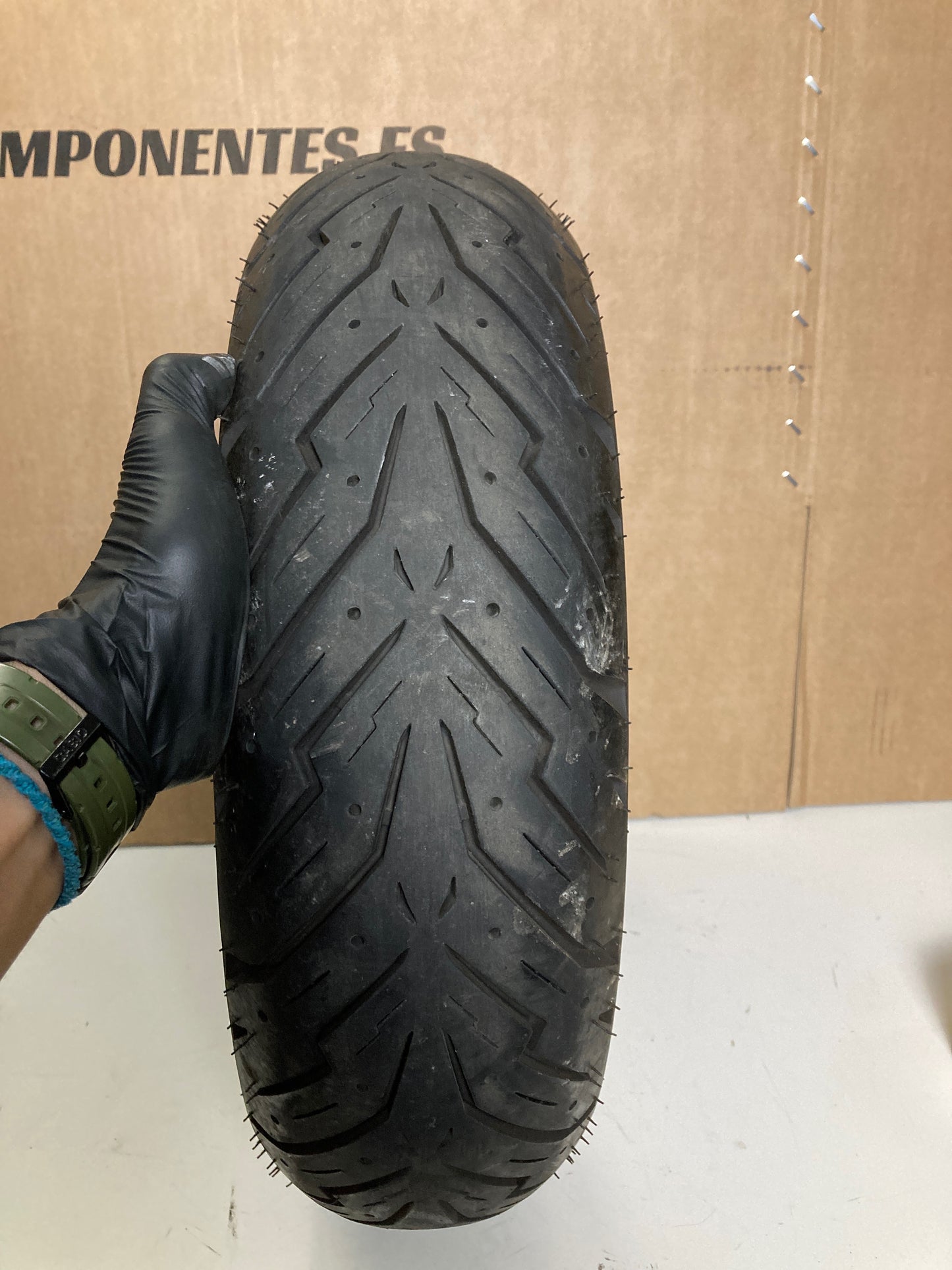 Neumático PIRELLI ANGEL SCOOTER 130/70/13