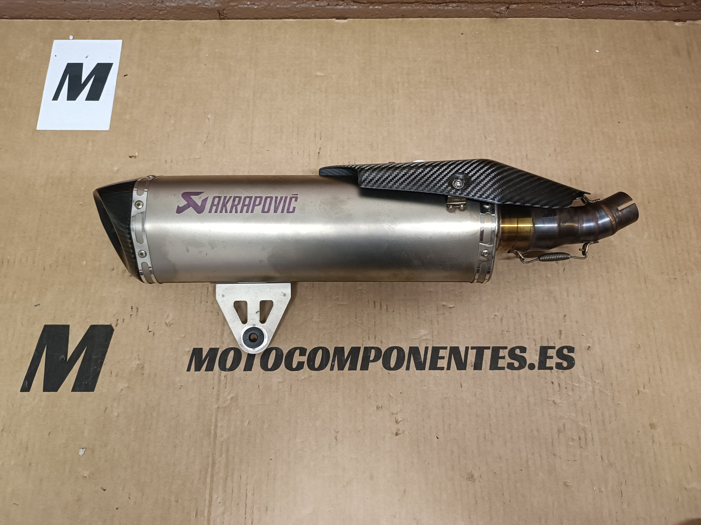 ESCAPE Akrapovic imitación BMW C400
