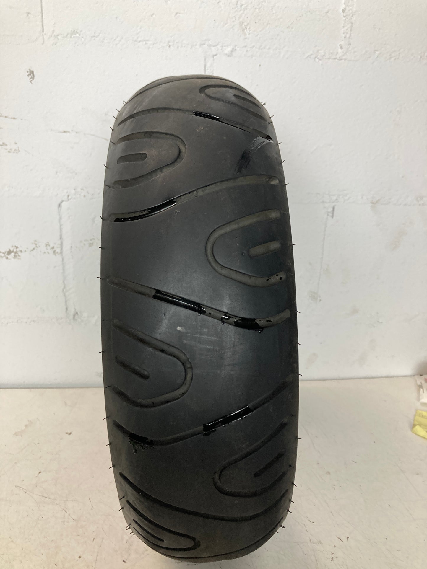 Neumático YUAN XING 120/70/12