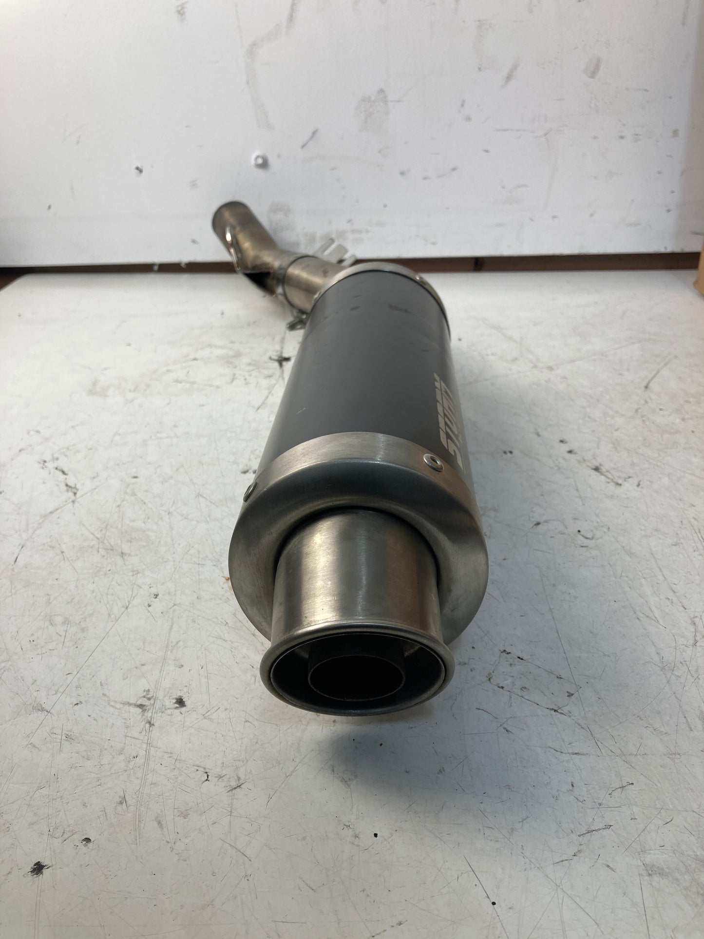 ESCAPE STORM Z 750