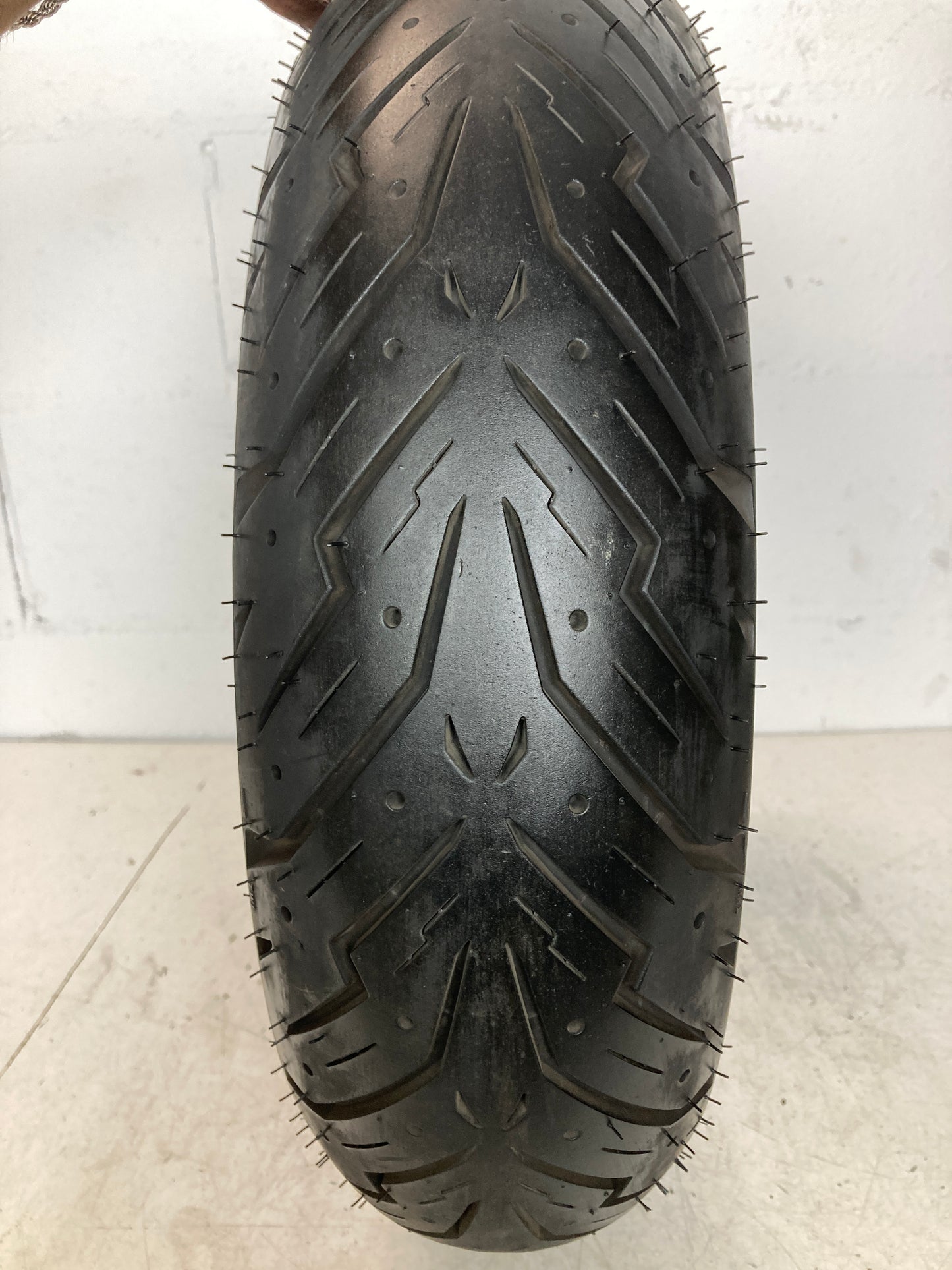 Neumático PIRELLI ANGEL SCOOTER 140/70/14
