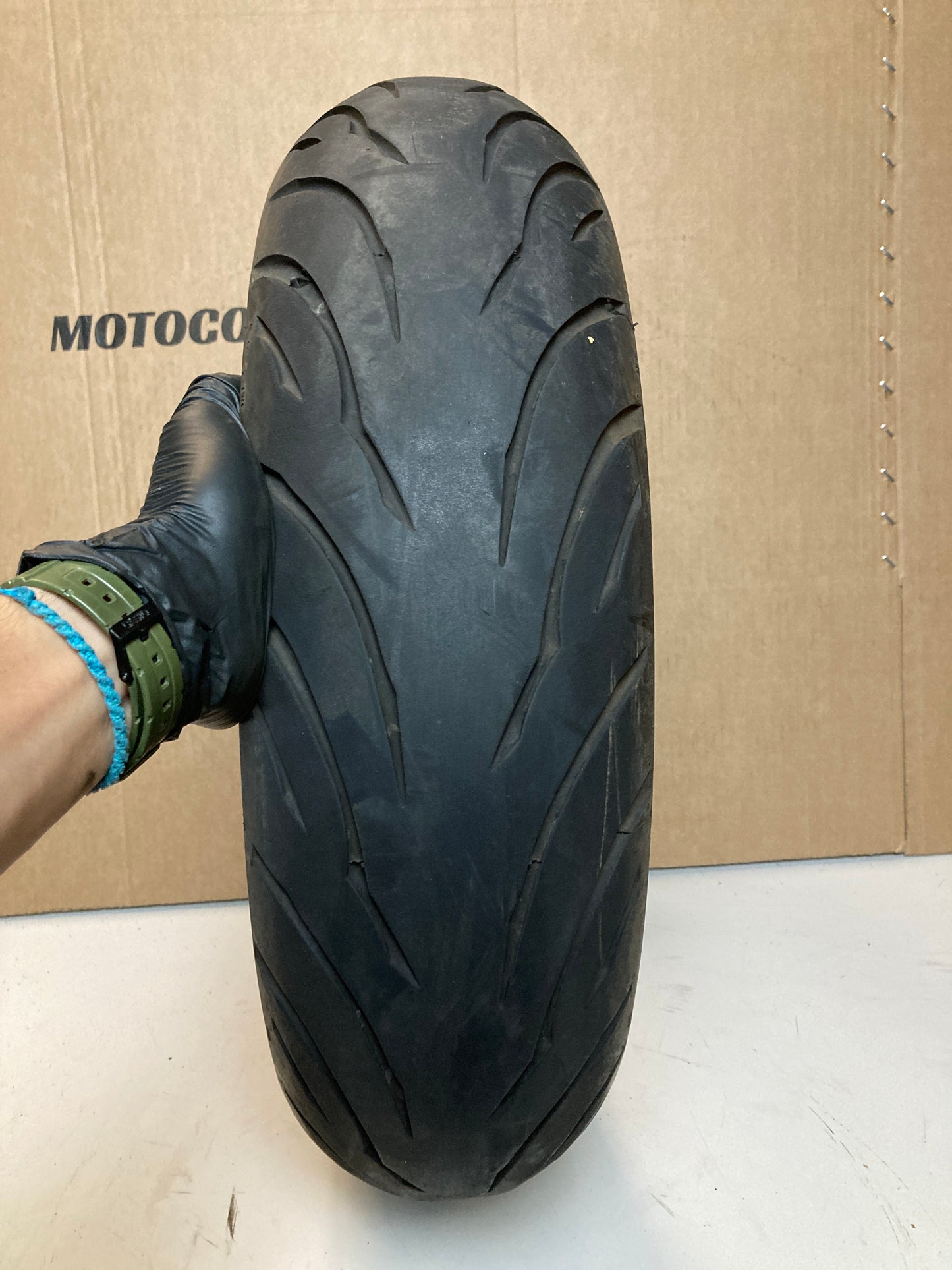Neumático CONTINENTAL CONTIMOTION M 150/60/17