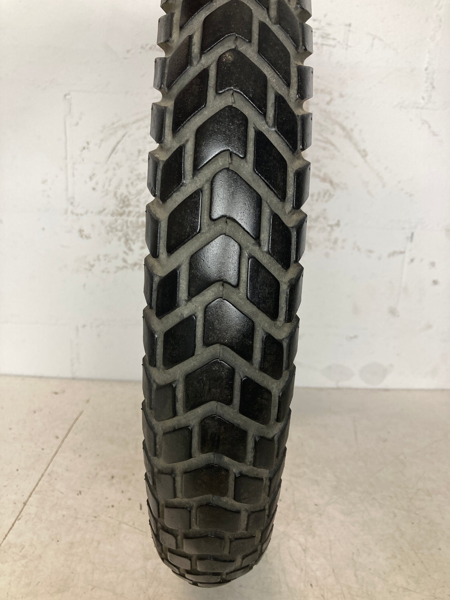 Neumático PIRELLI MT 60 90/90/19