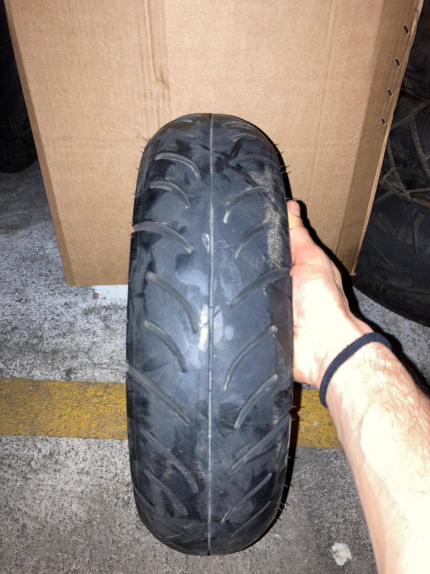 Neumático YUAN XING NYLON 120/70/12