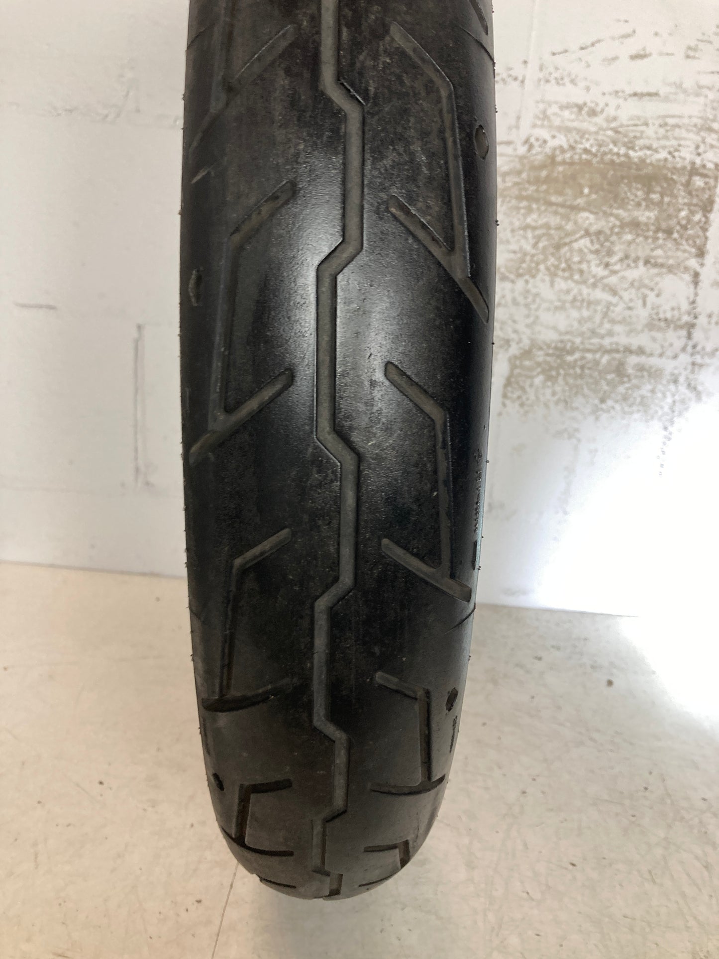 Neumático MICHELIN SCORCHER 31 HARLEY DAVINSON 100/90/19