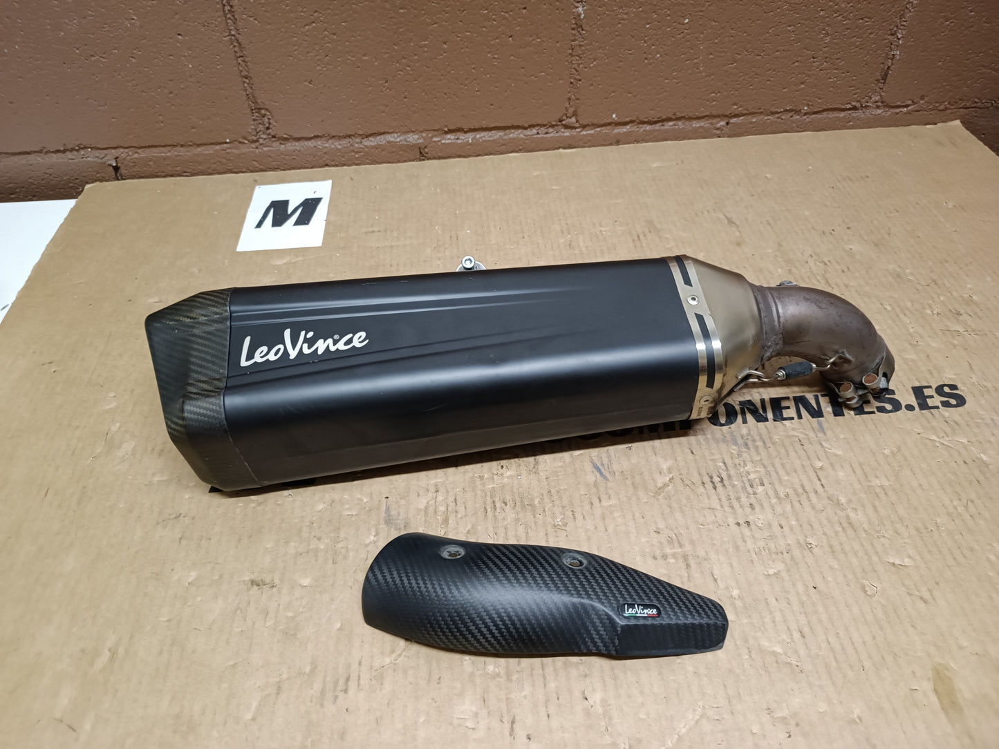 ESCAPE LEO VINCE SUZUKI V-STROM 1050