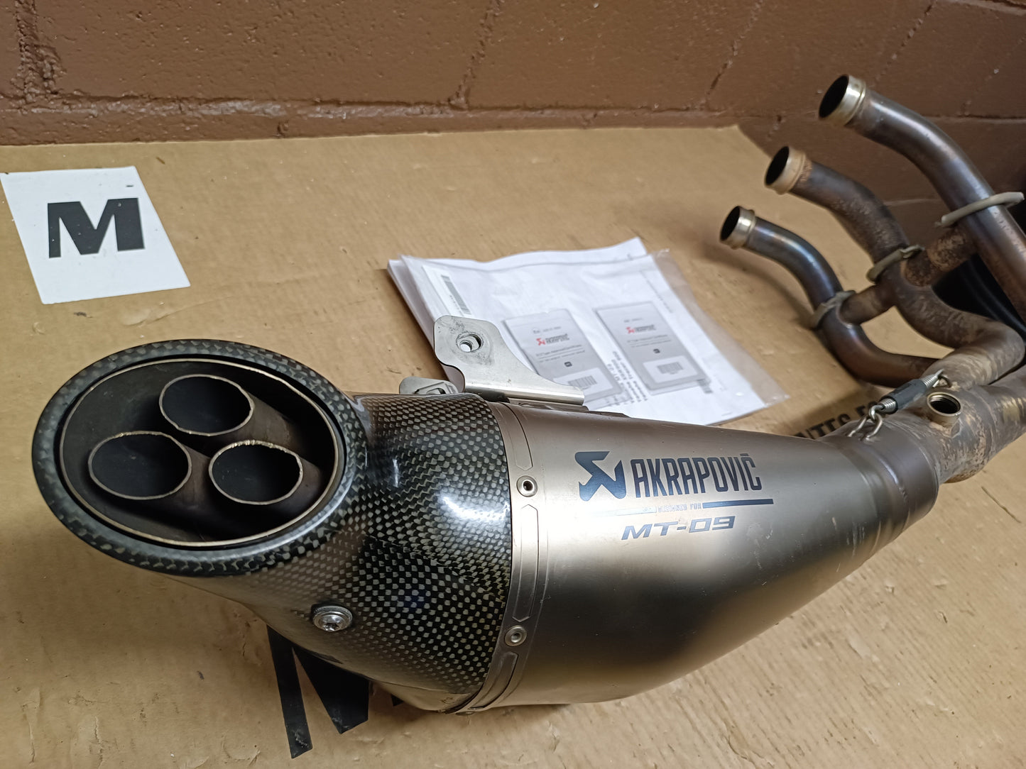 ESCAPE AKRAPOVIC YAMAHA MT-09