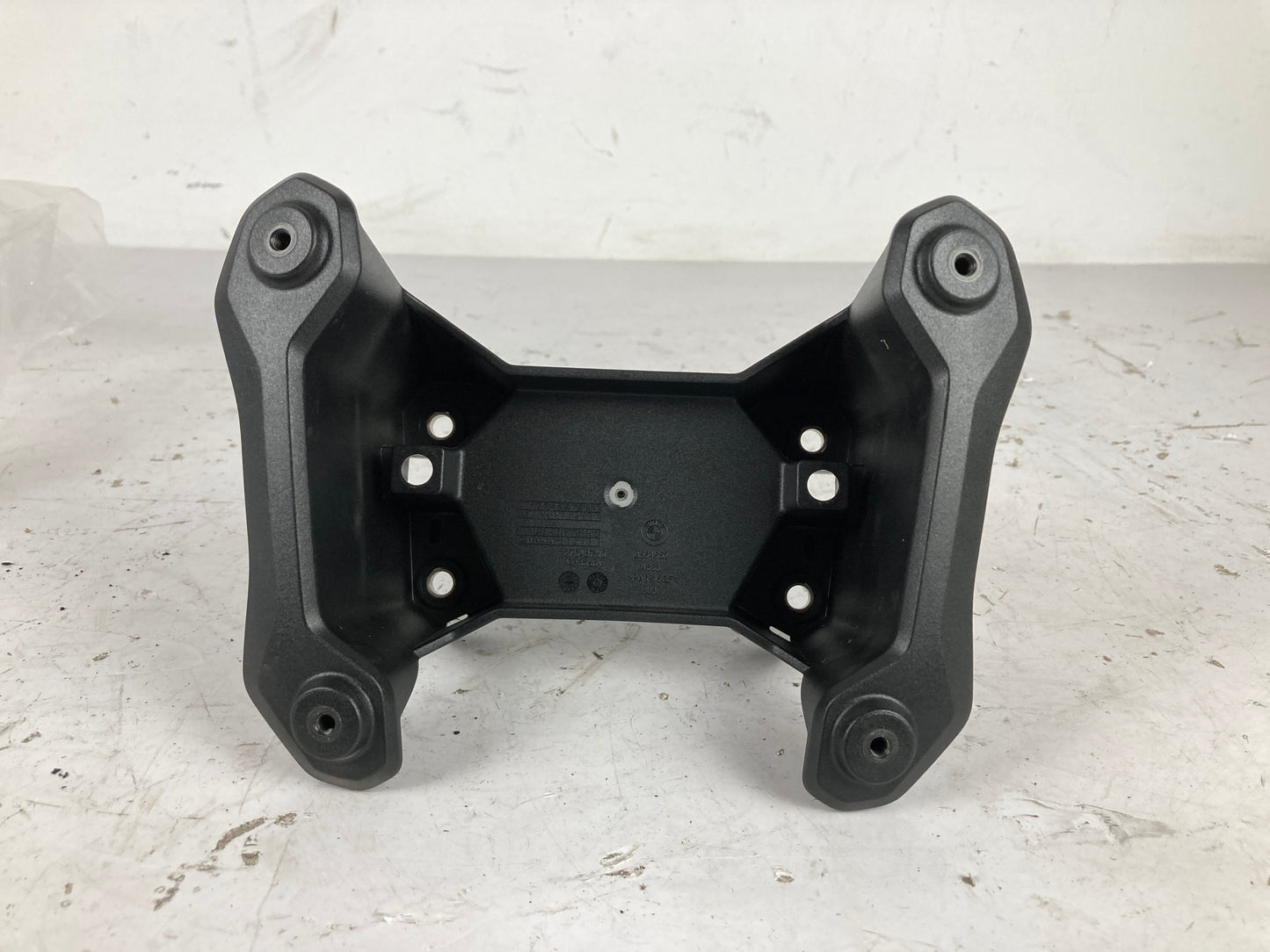 SOPORTE MALETA BMW F 750