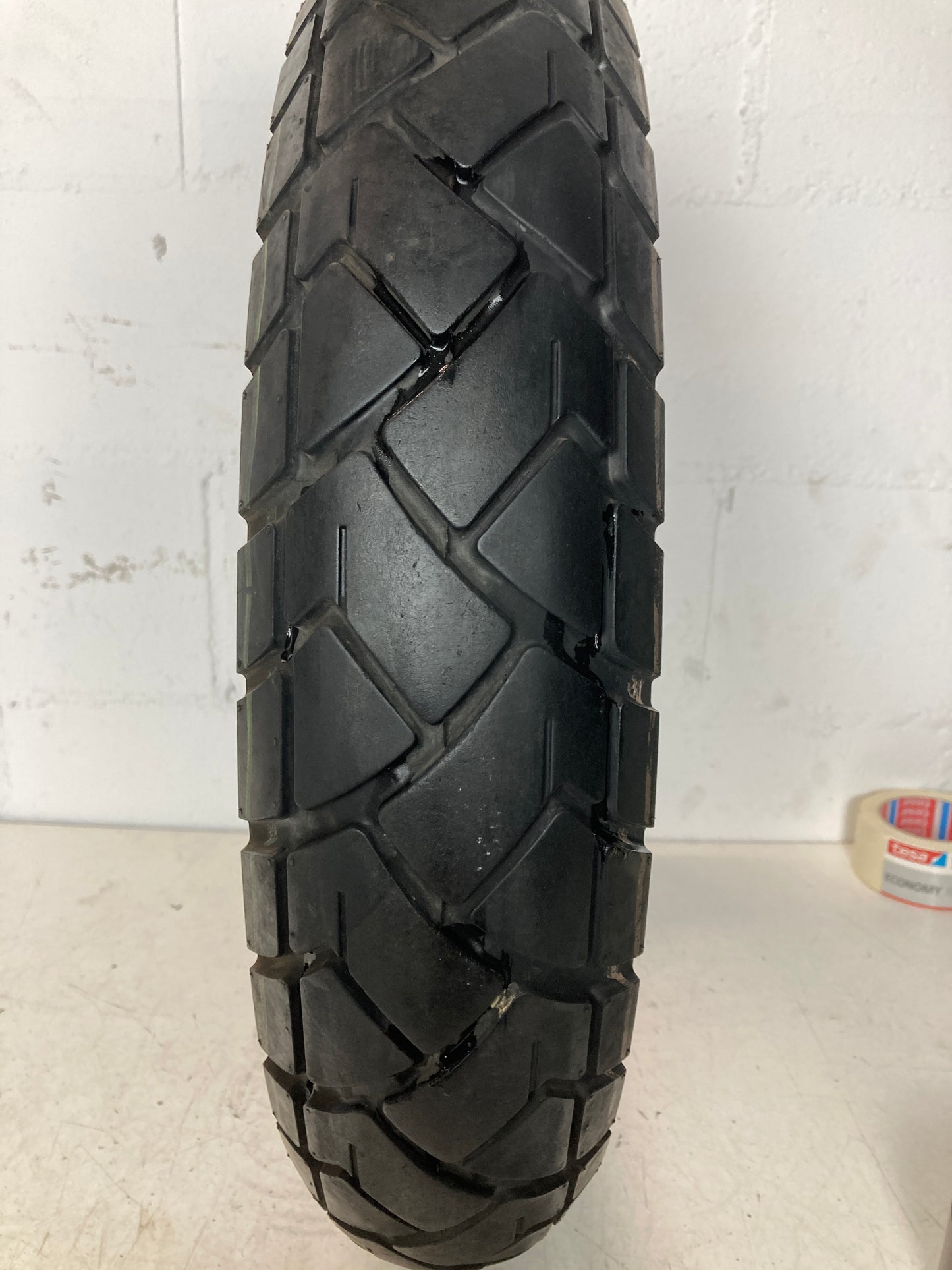 Neumático CST RADIAL 110/70/17