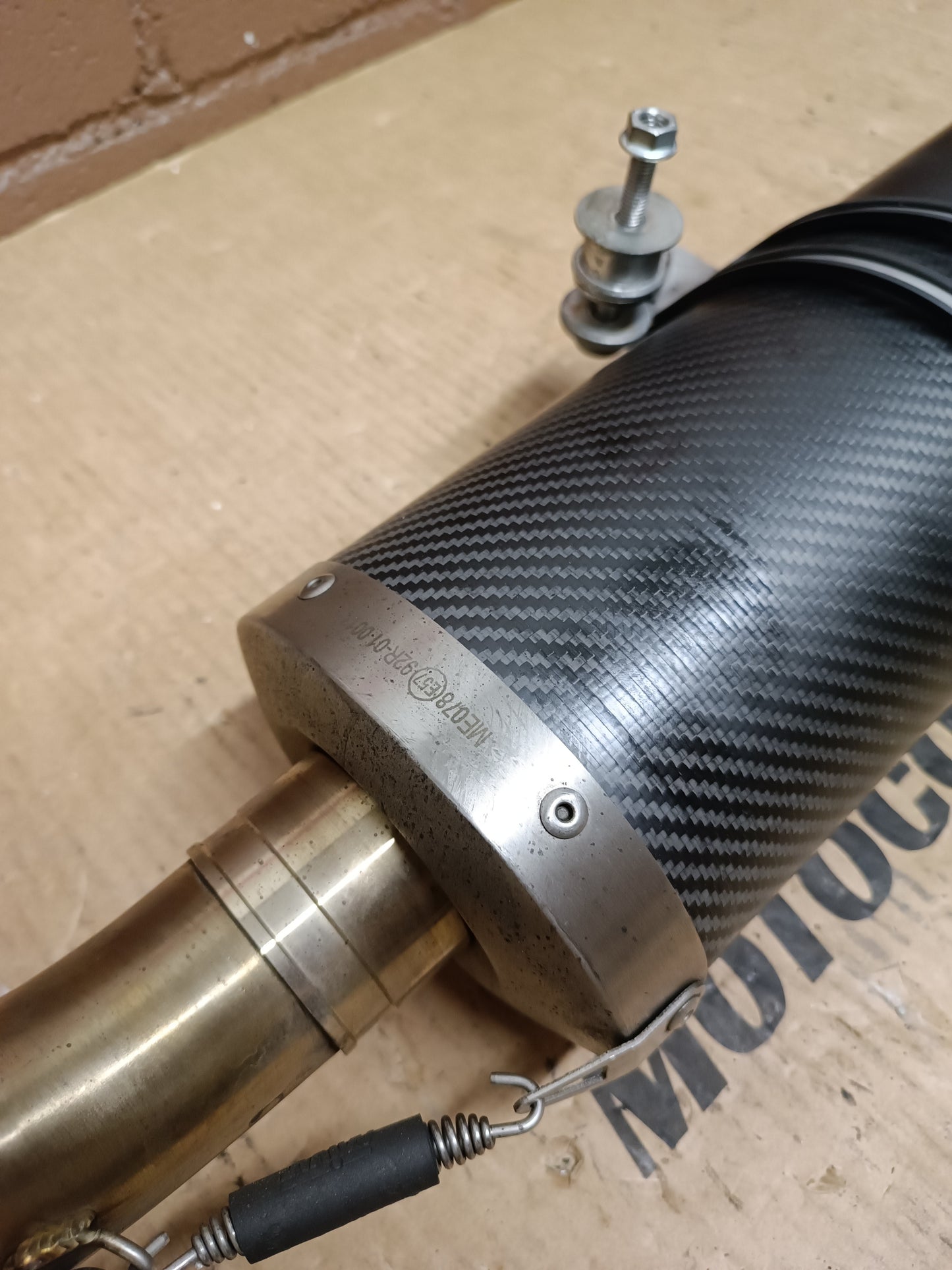 ESCAPE MIVV SUZUKI V-STROM 1000