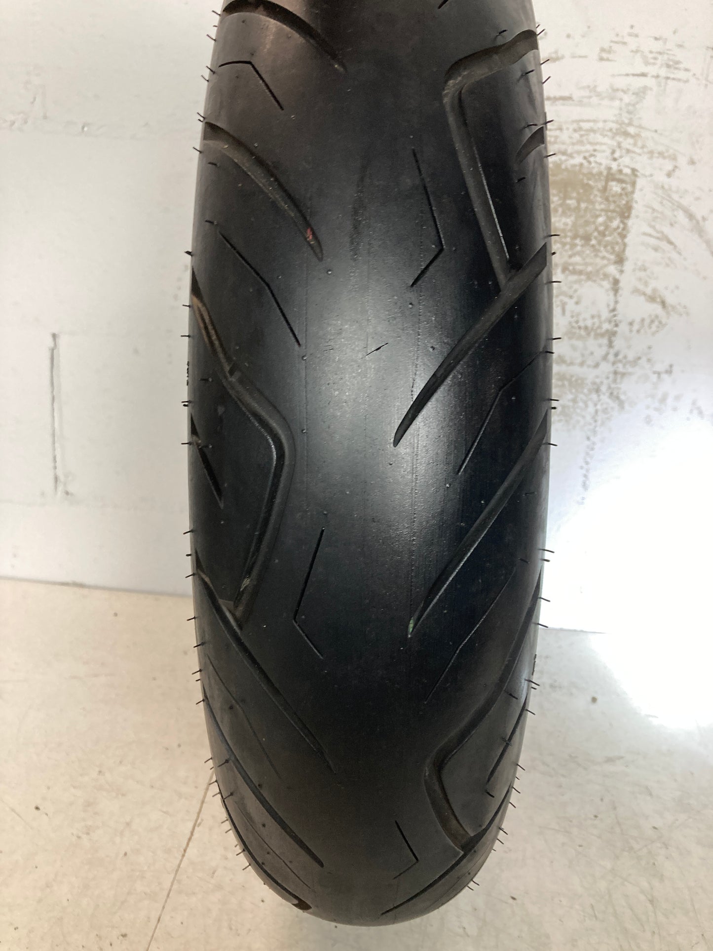 Neumático MITAS CUSTOM FORCE 130/90/16