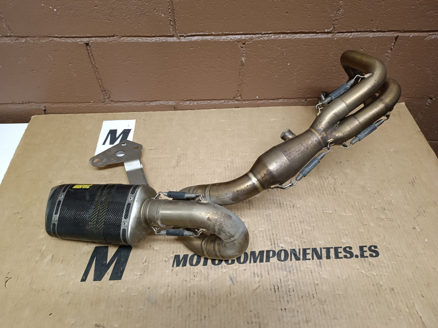 ESCAPE AKRAPOVIC YAMAHA MT 07