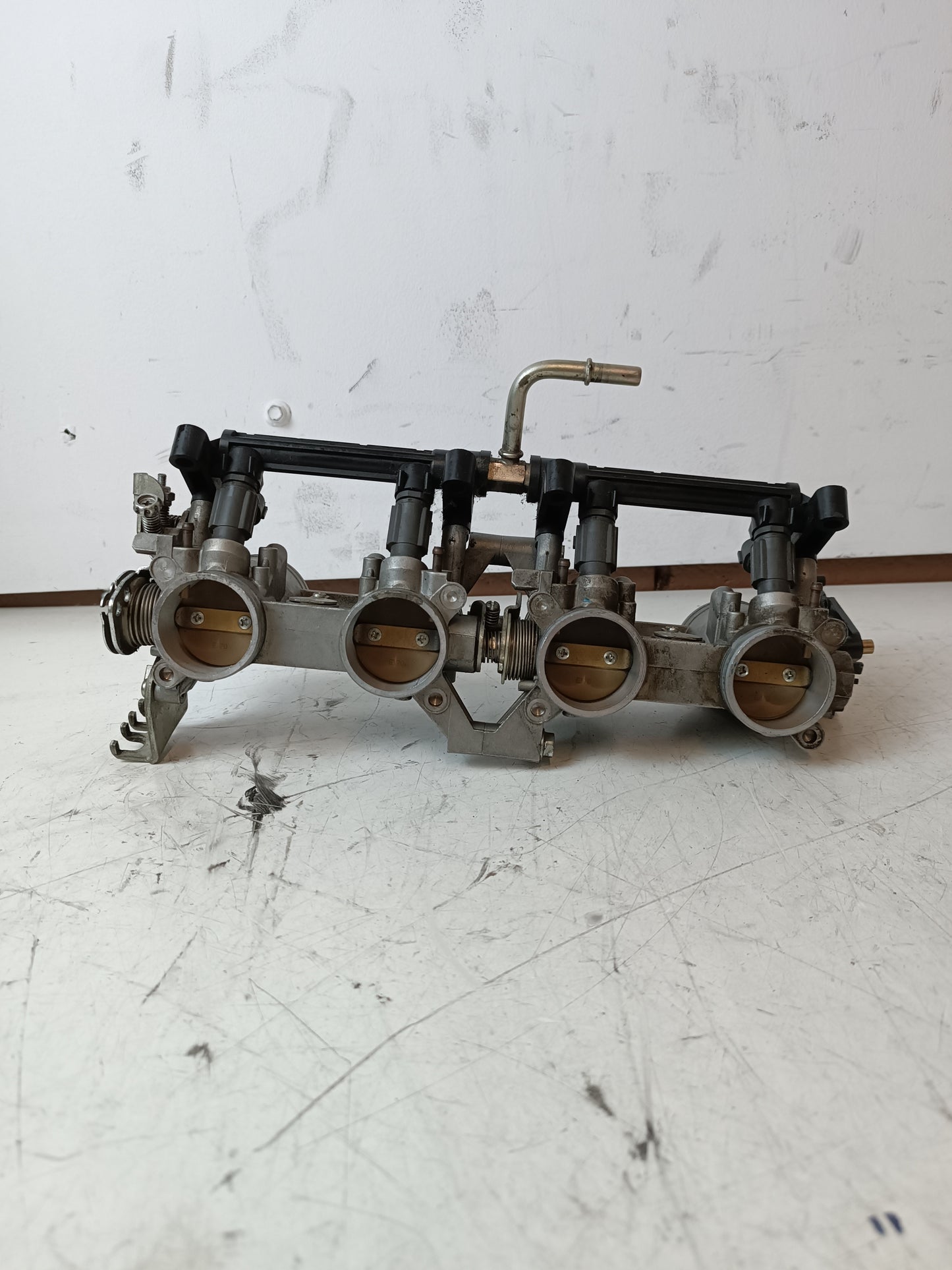 RECAMBIO MIKUNI SUZUKI GSR600