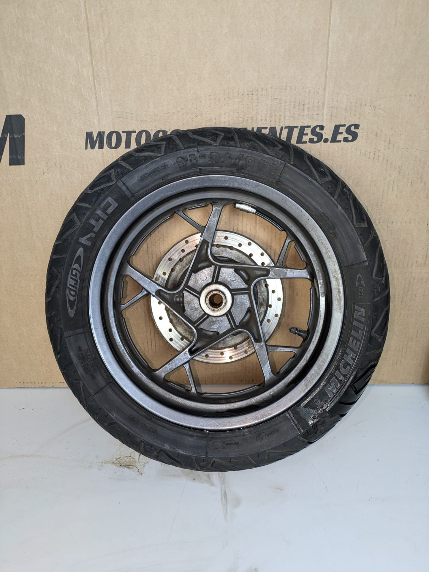 LLANTA YAMAHA X MAX 125