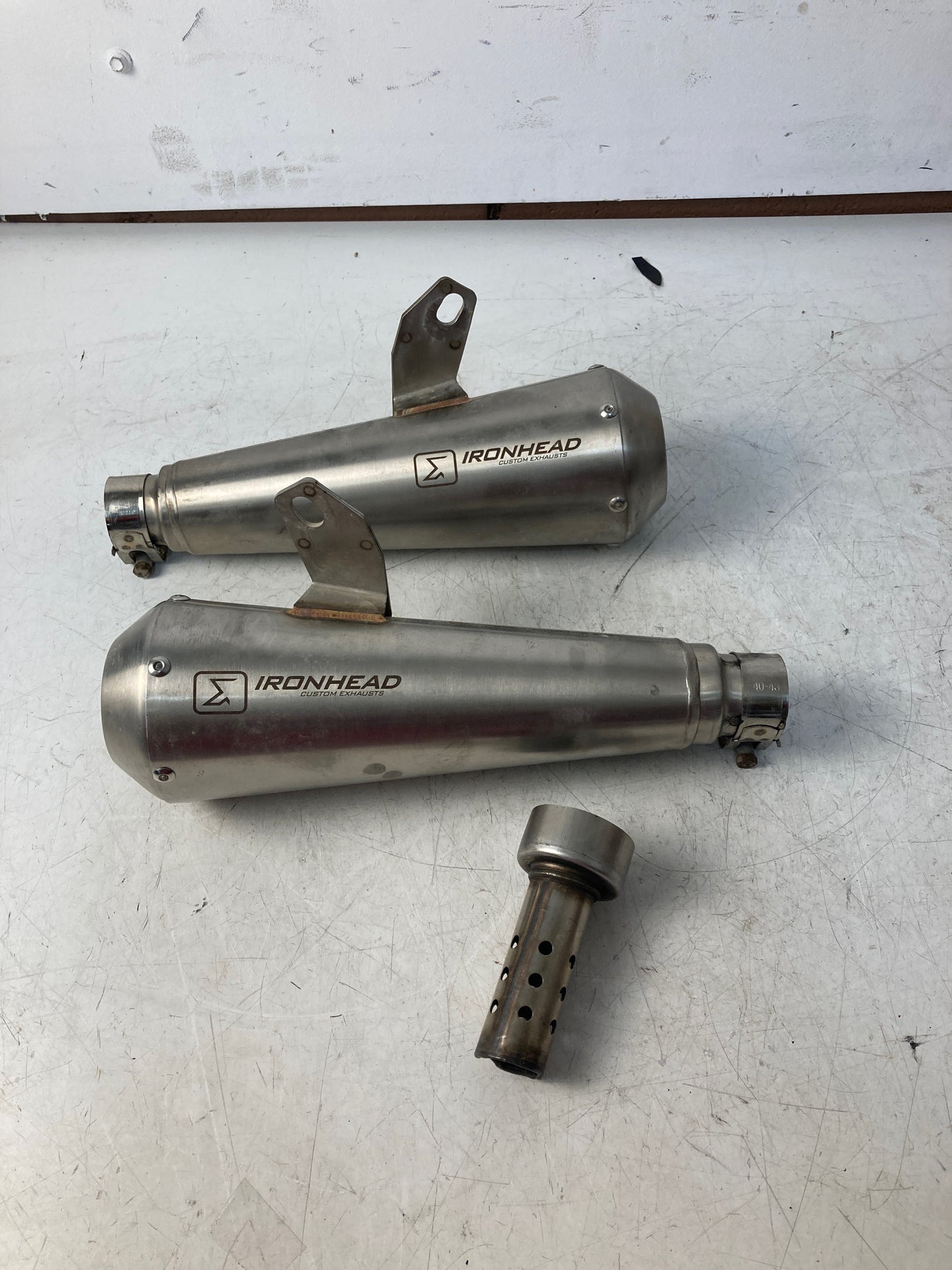 ESCAPE IRONHEAD TRIUMPH STREET CUP ABS