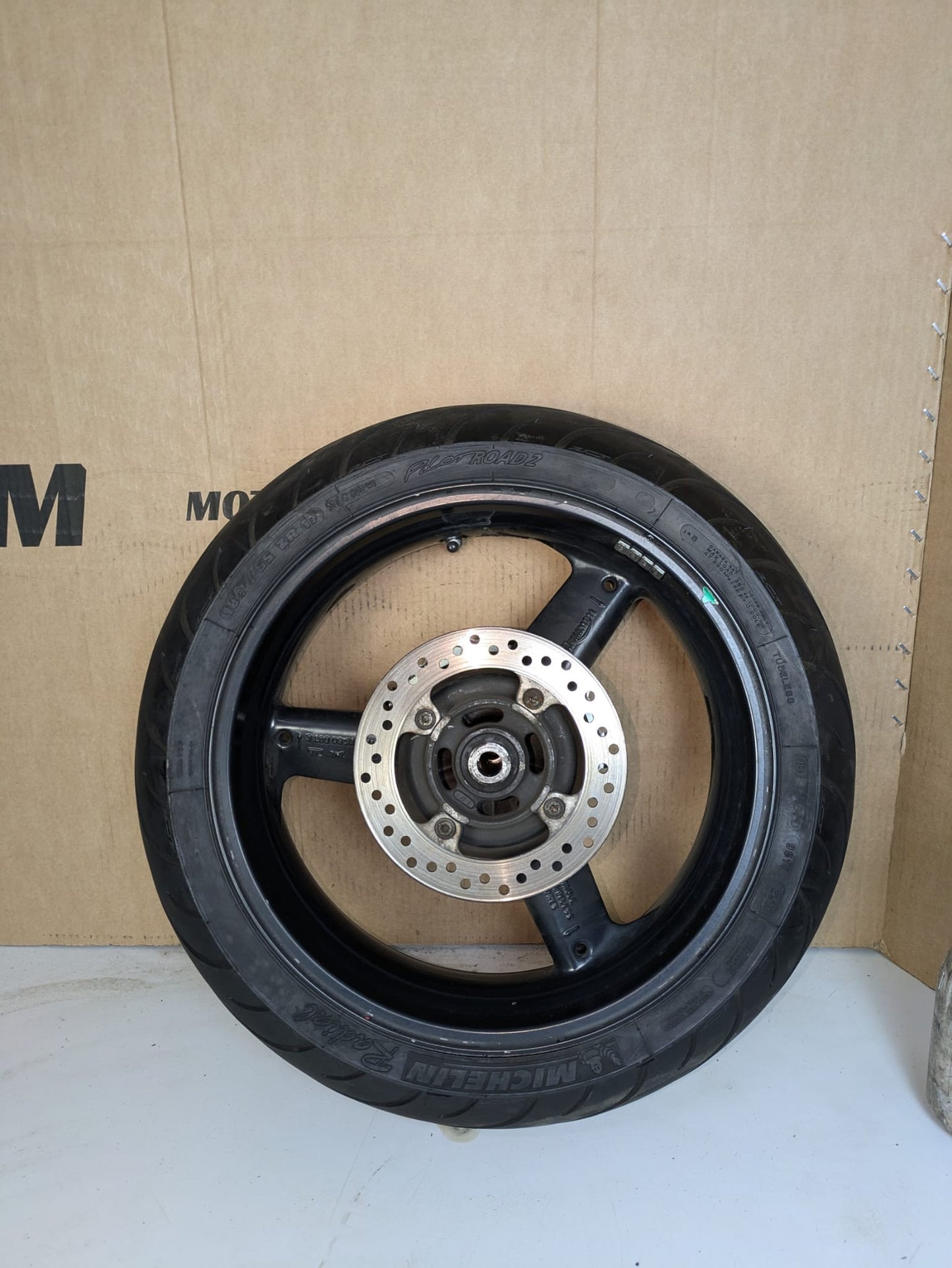 LLANTA TRIUMPH SPEED FOUR