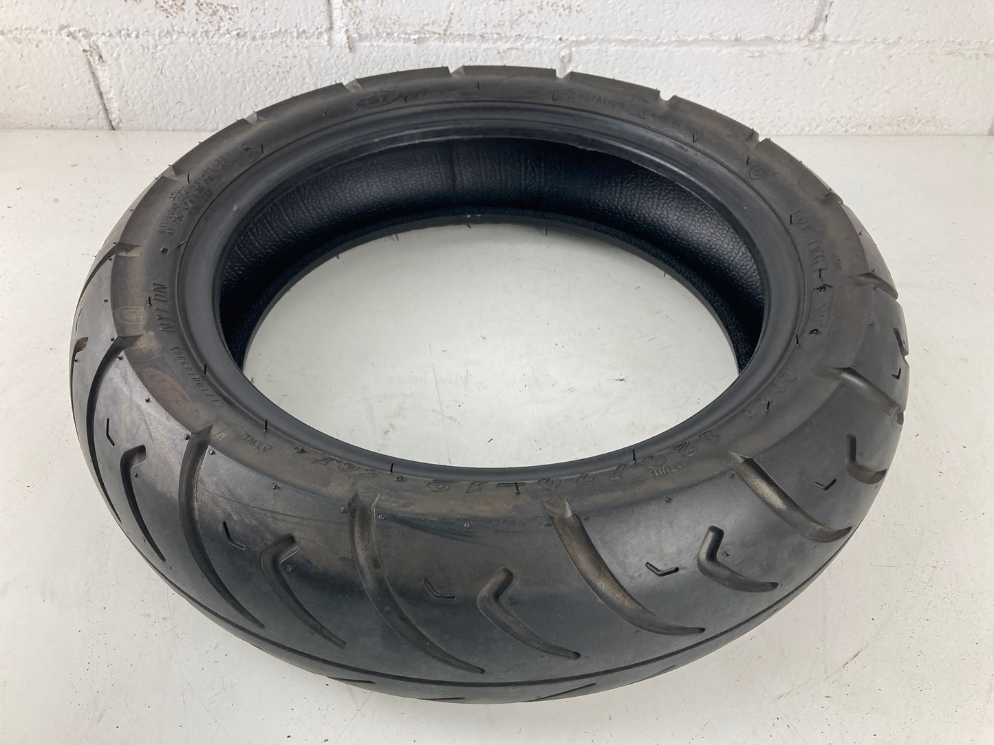 Neumático CST NYLON 120/70/12