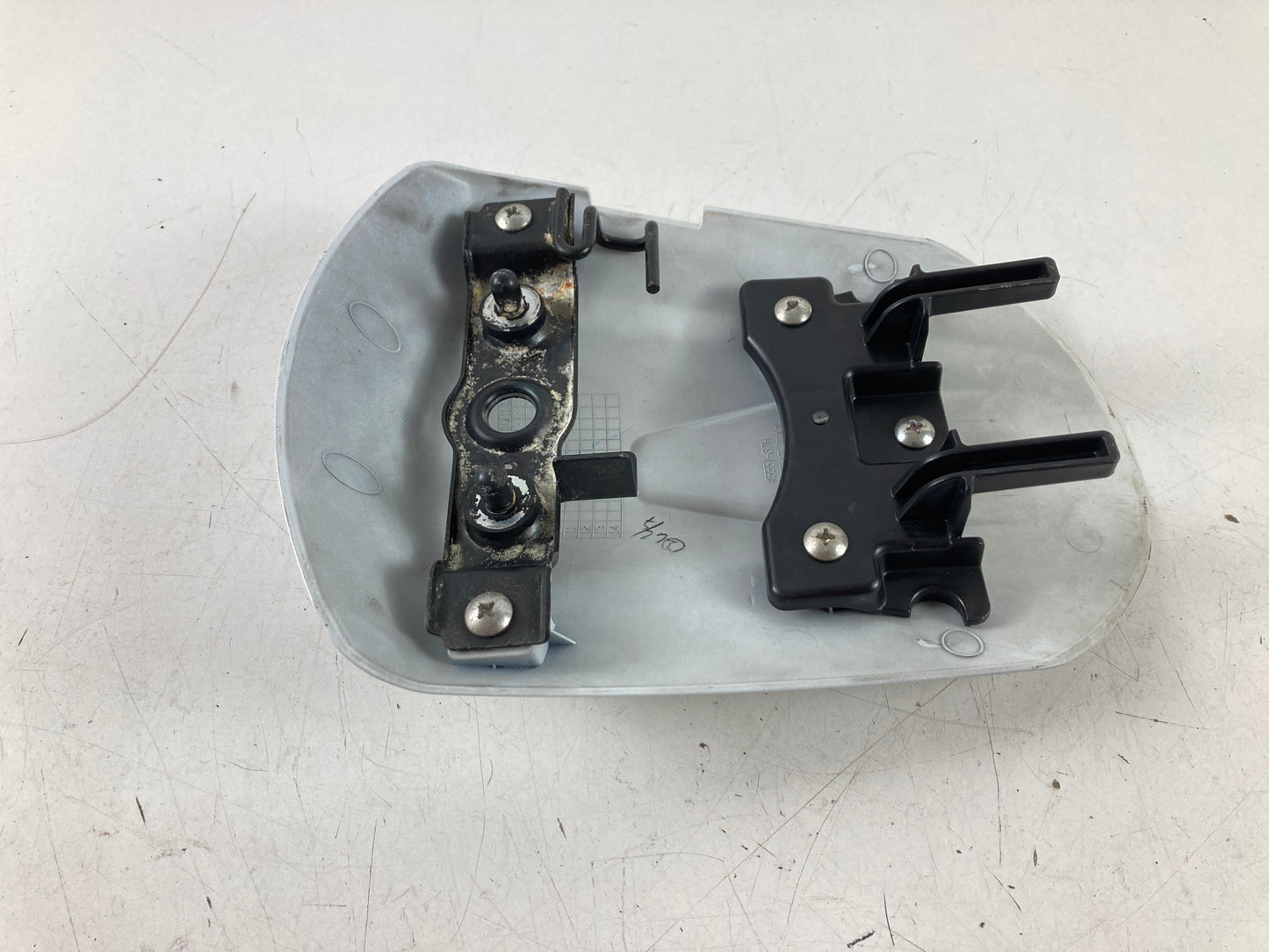 COLÍN SUZUKI GSX-R 750 K8