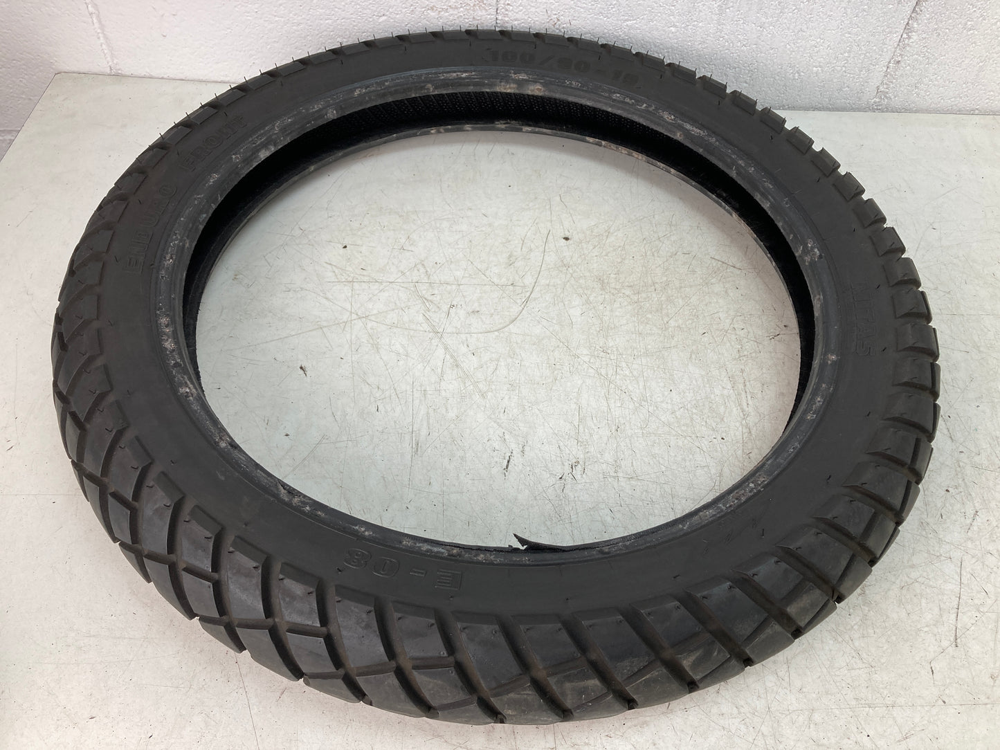 Neumático MITAS E-08 ENDURO - FRONT 100/90/19