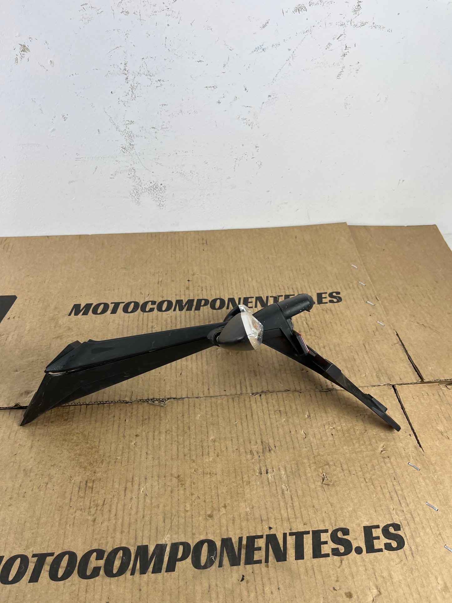 PORTAMATRÍCULAS Daytona 675 R