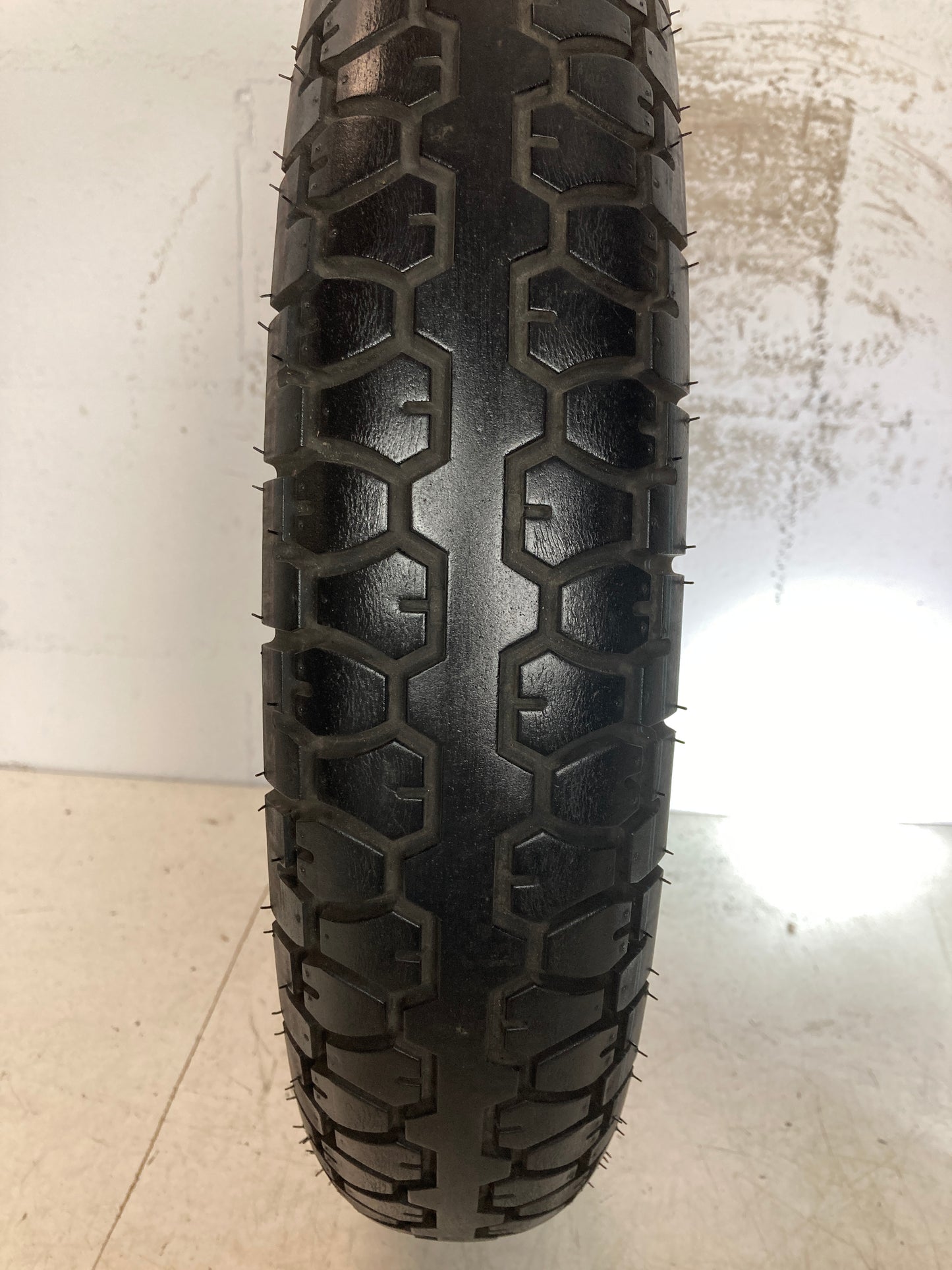 Neumático KENDA 100/80/16