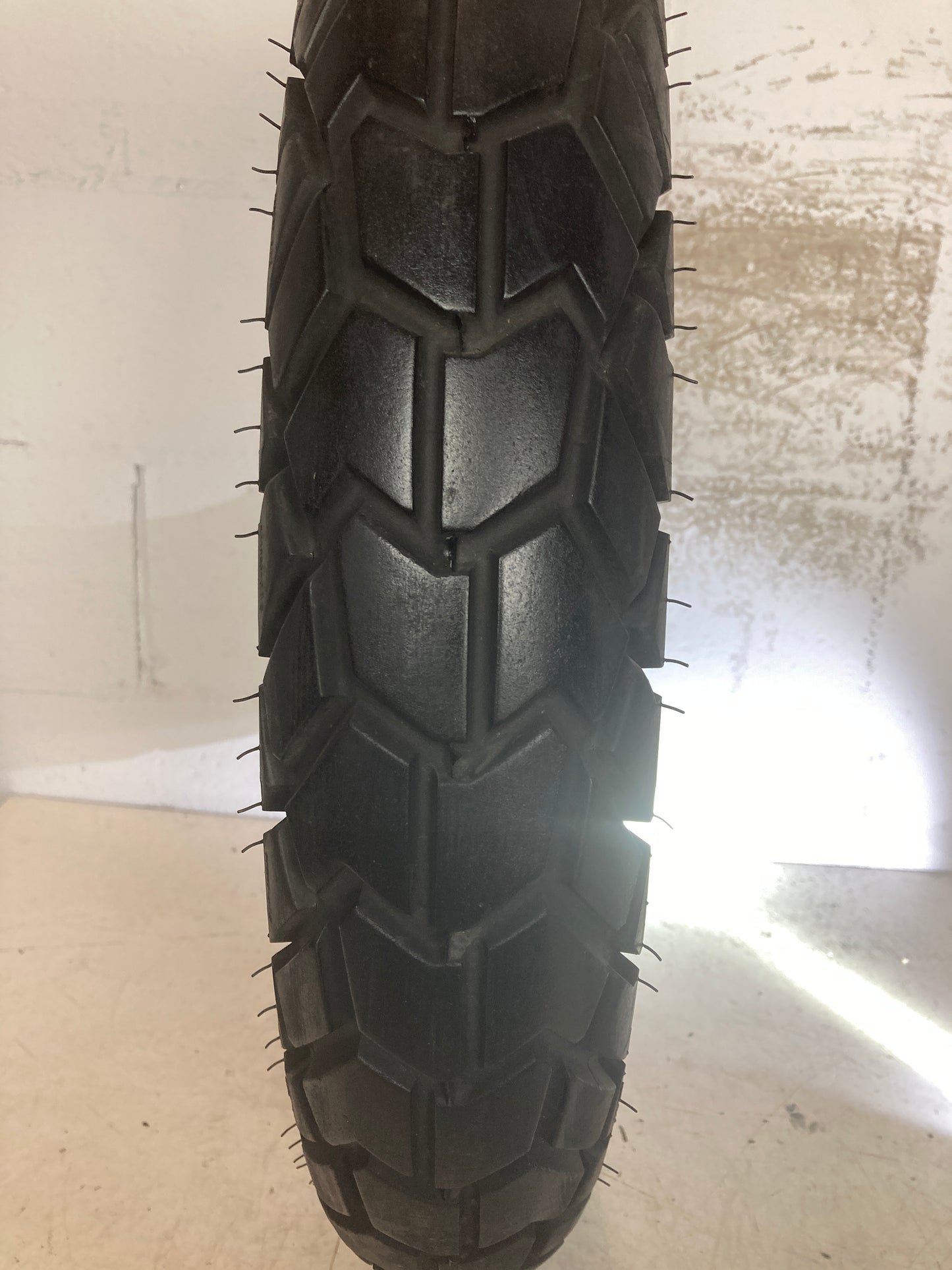 Neumático MICHELIN SIRAC 110/80/18