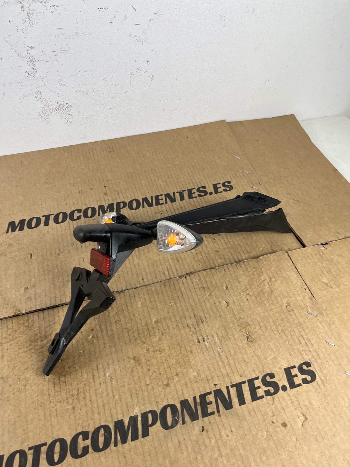 PORTAMATRÍCULAS TRIUMPH Daytona 675 R