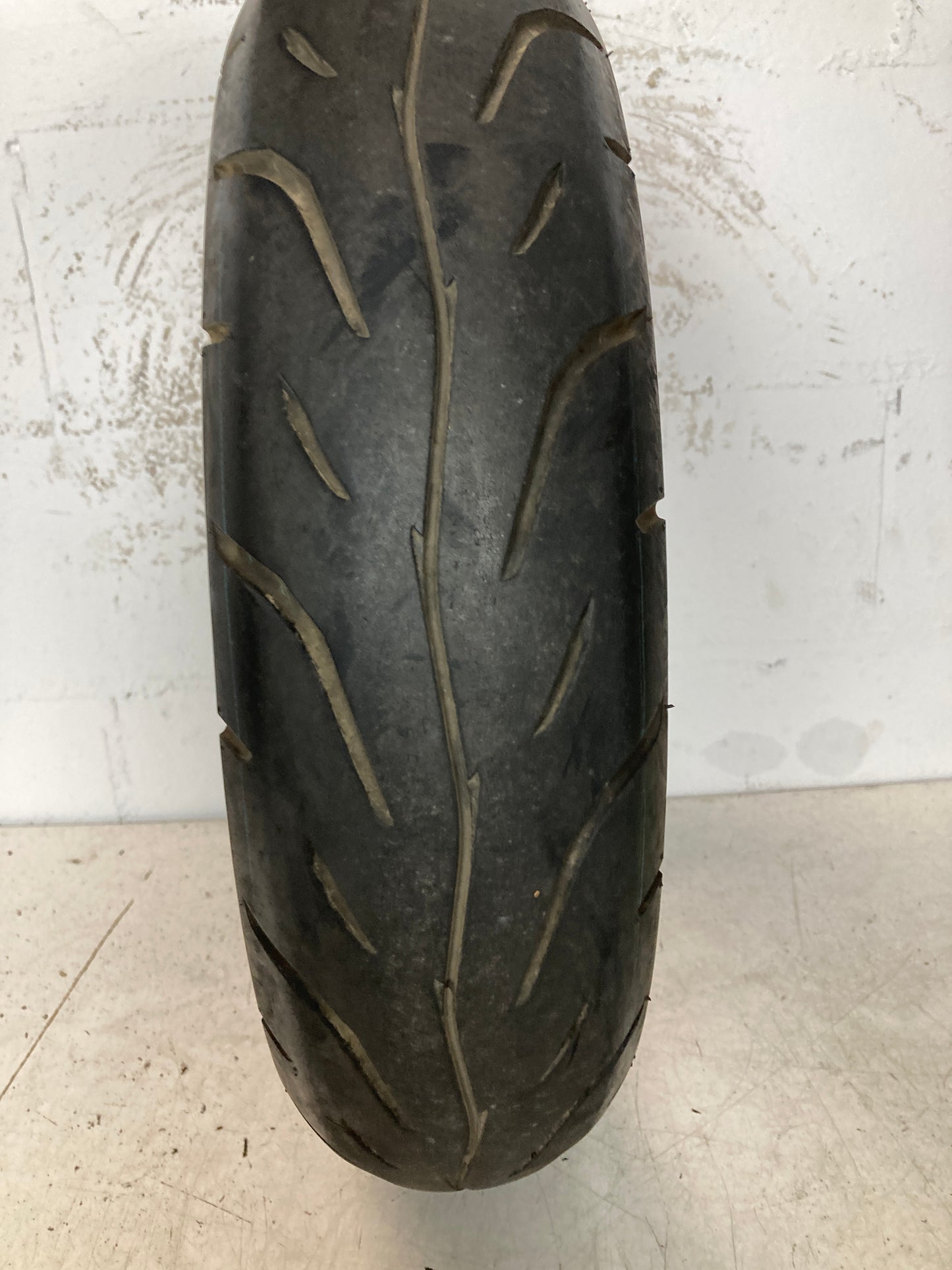 Neumático KENDA 120/70/15