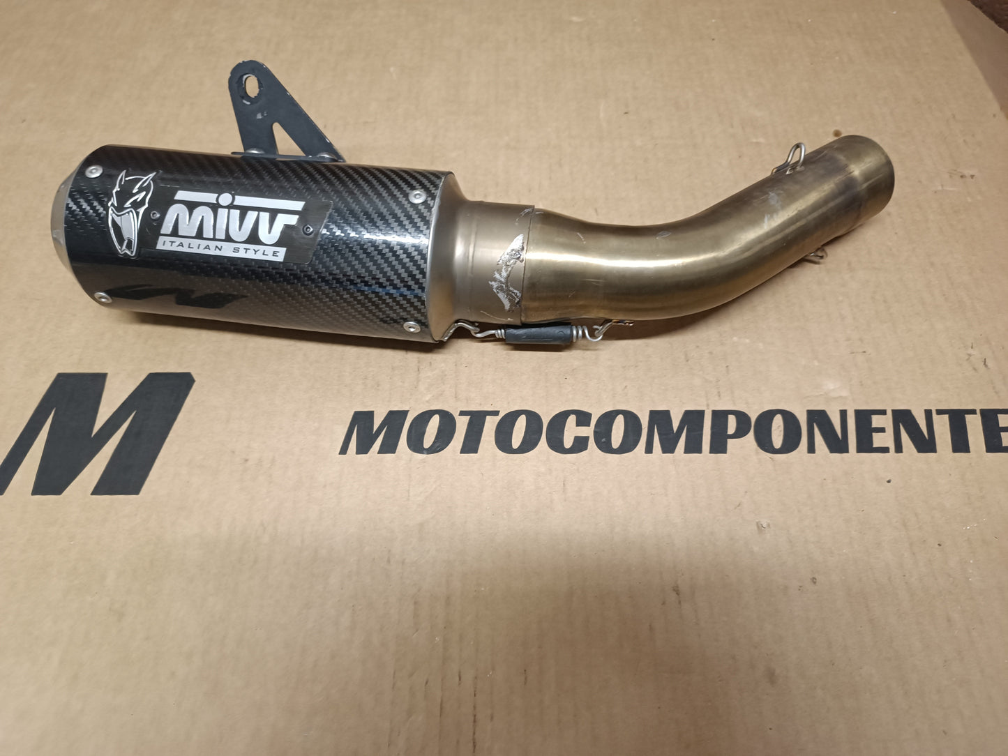 ESCAPE Mivv MK3 Carbono APRILIA RS 660/Tuono 660