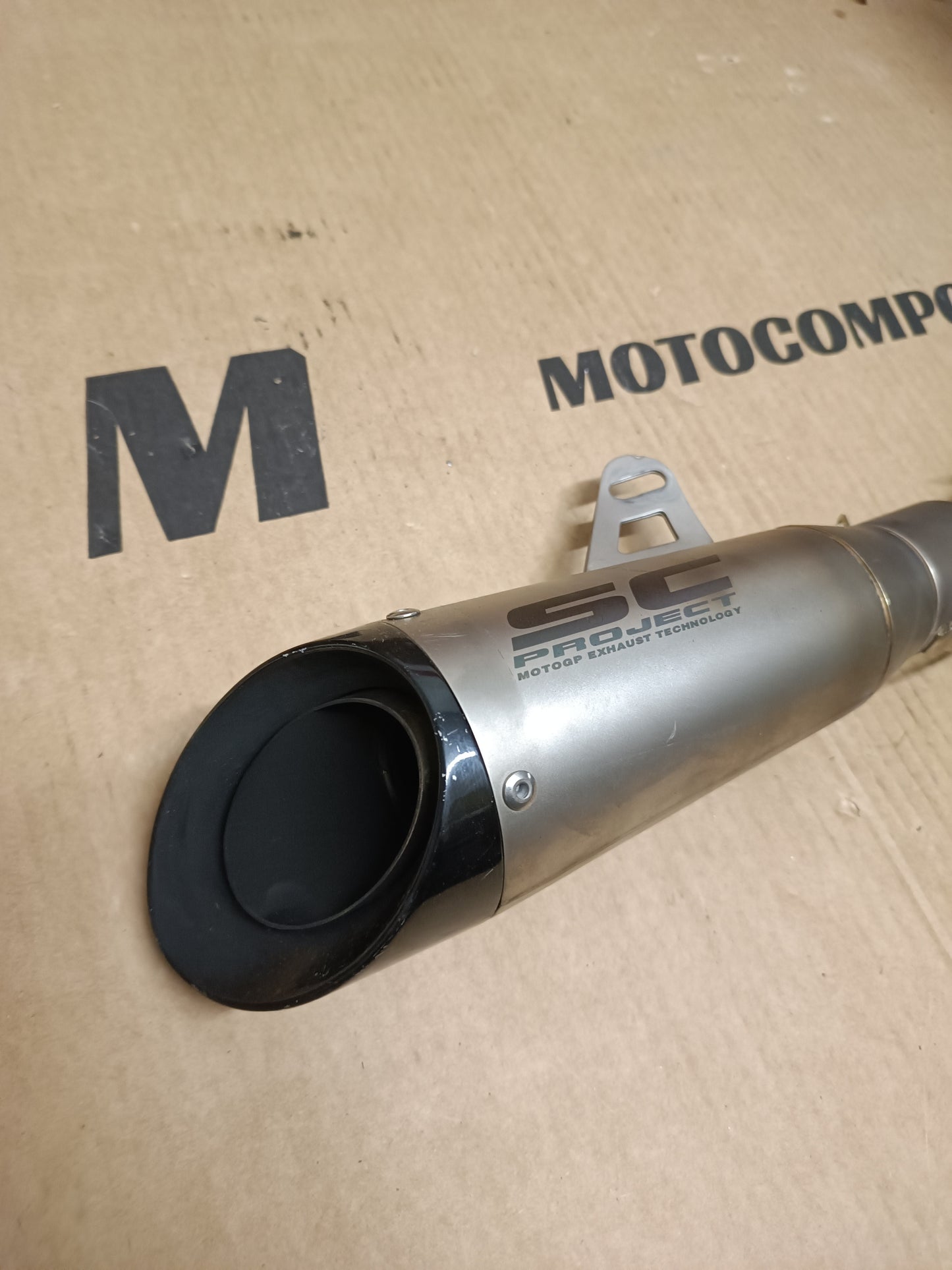 ESCAPE YAMAHA MT 07