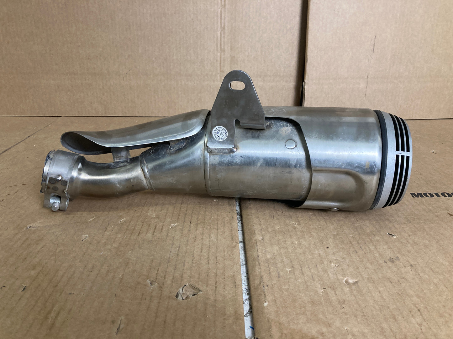 ESCAPE CF MOTO 700 CL-X