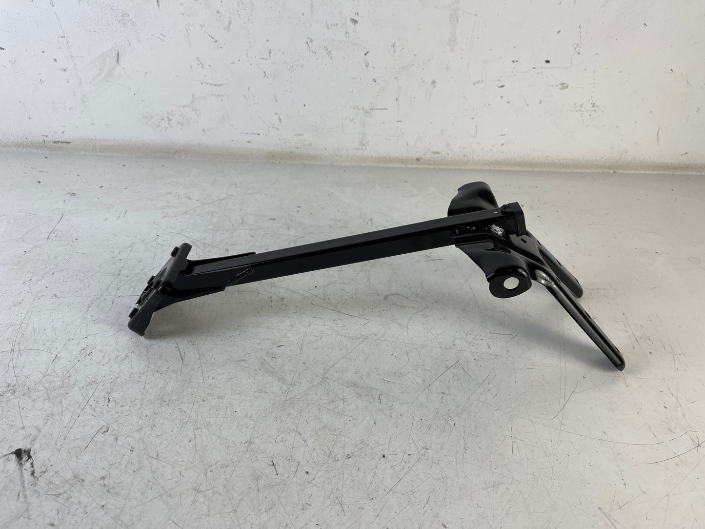 SOPORTE MALETA DUKE 125