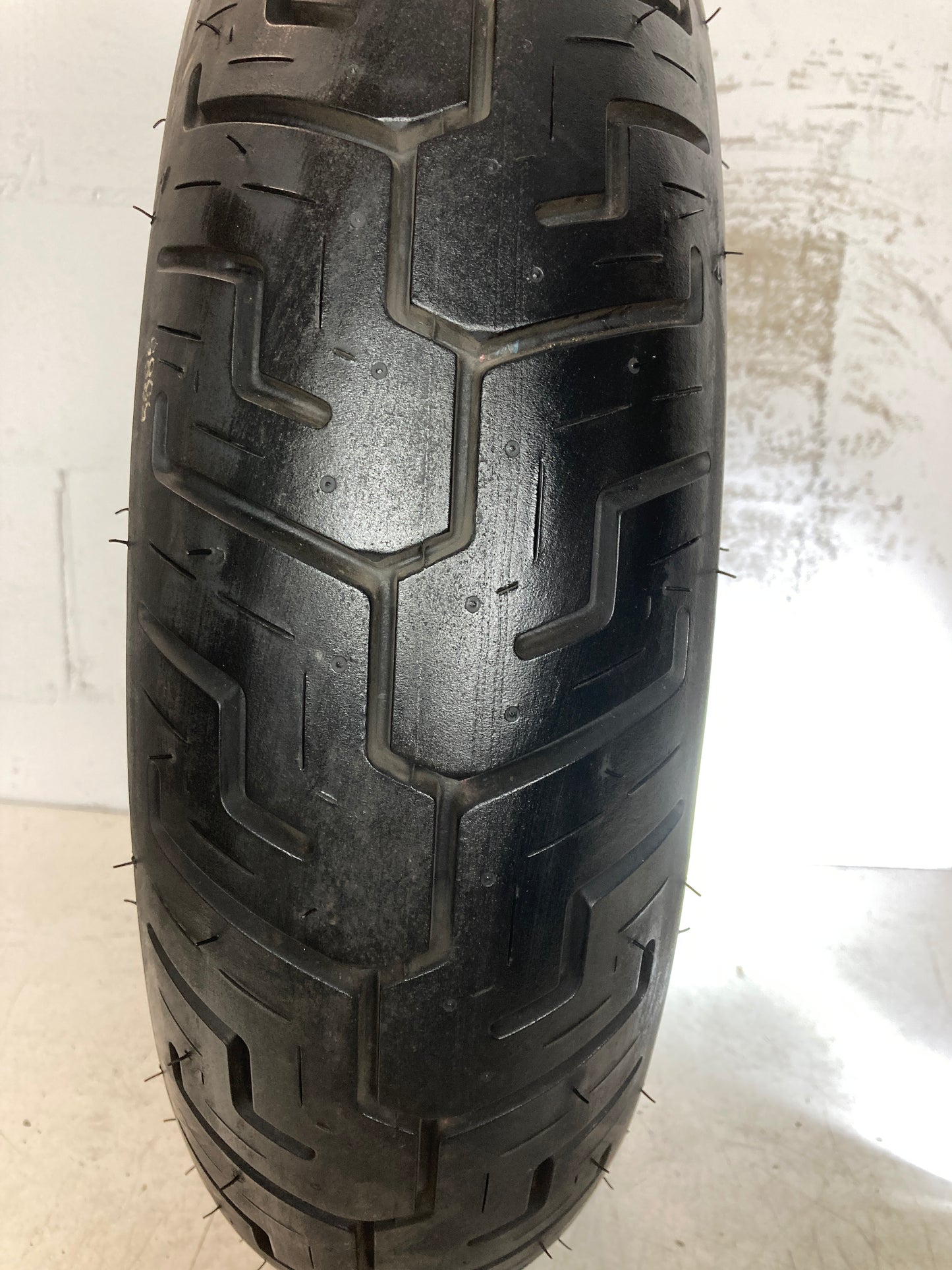 Neumático DUNLOP D40 1T HARLEY DAVIDSON 150/80/16