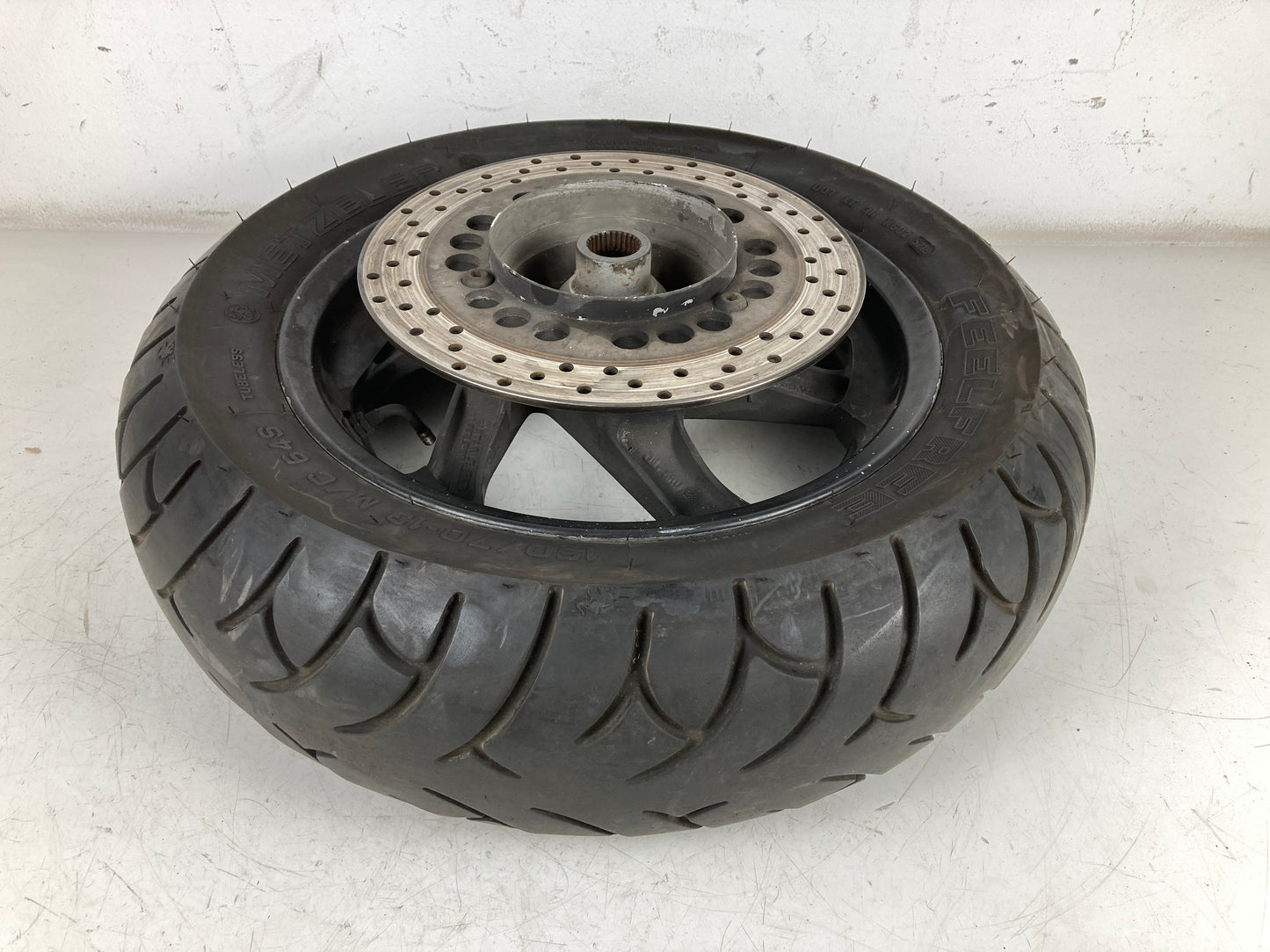 LLANTA YP MAJESTY 400