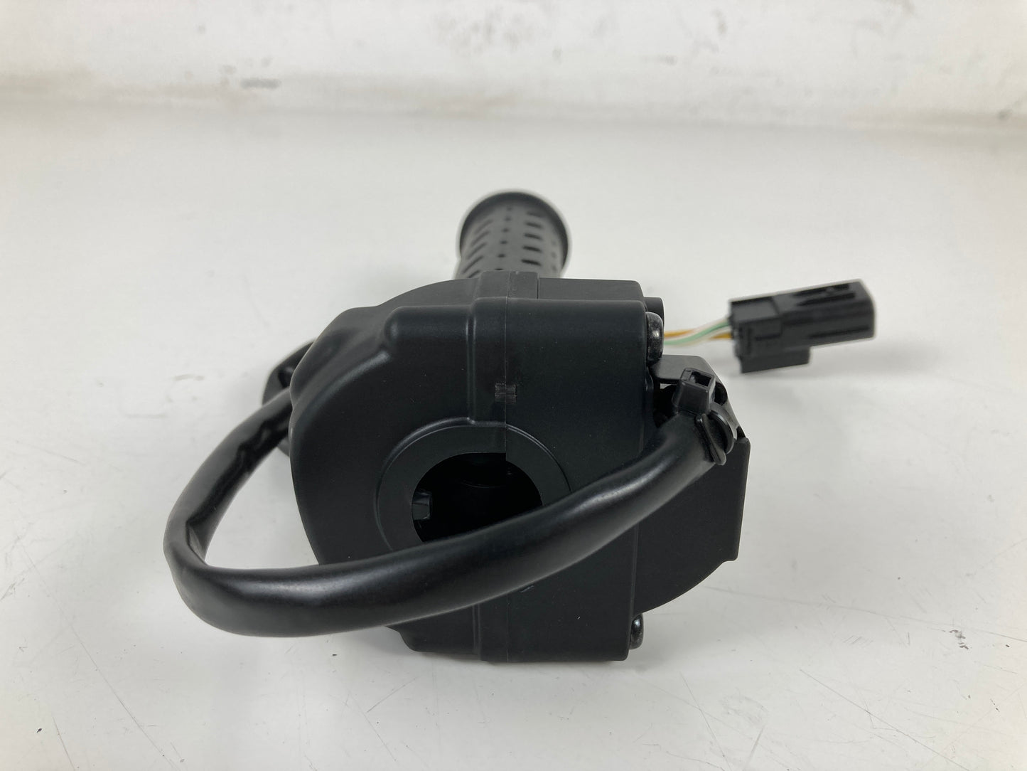 PUÑOS CALEFACTABLES STREET TWIN ABS