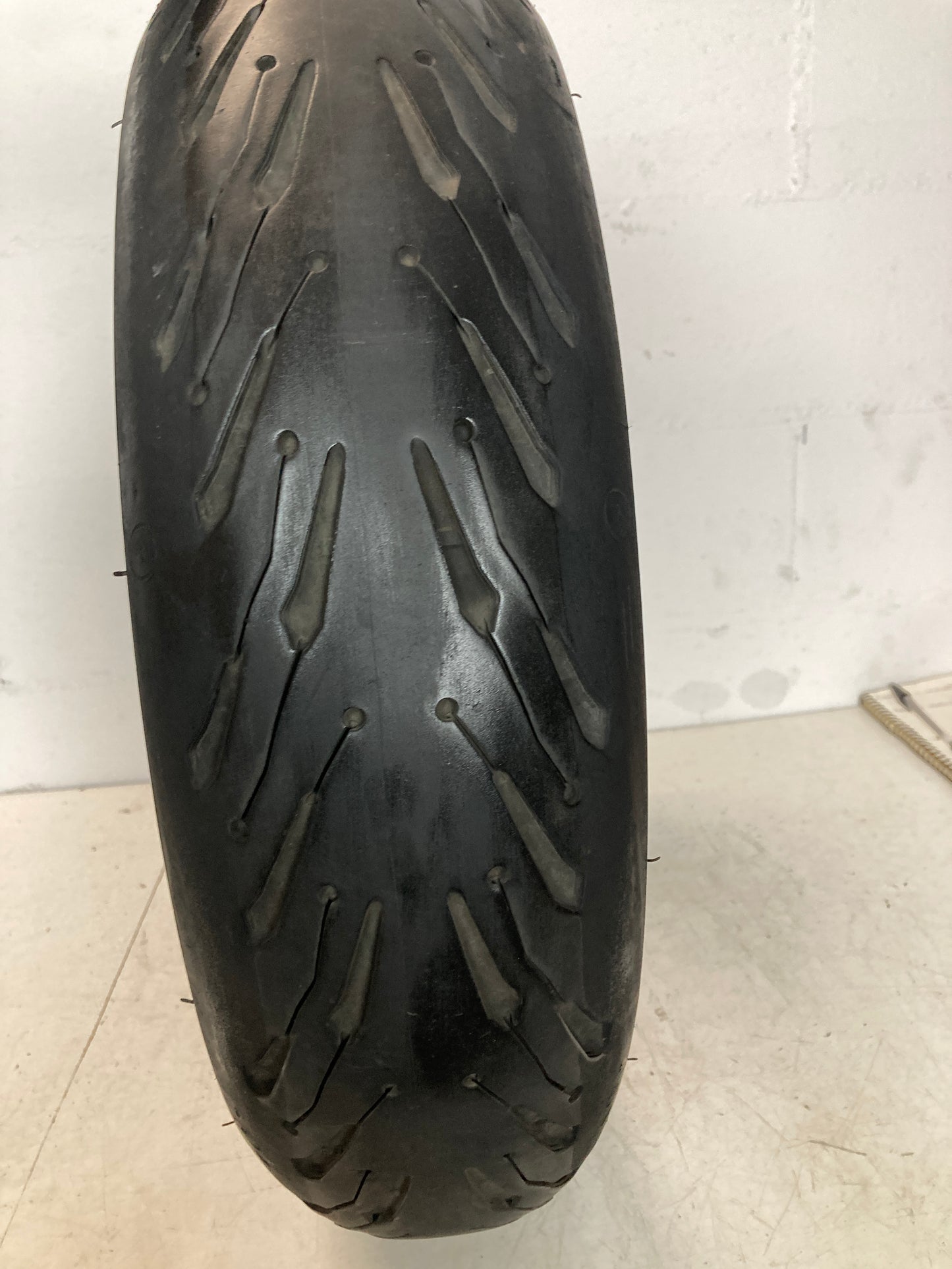 Neumático MICHELIN 150/70/17