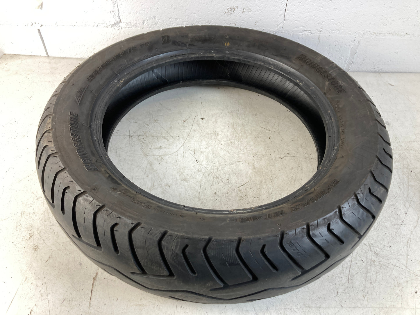 Neumático BRIDGESTONE BATTLAX BT46R 150/80/16