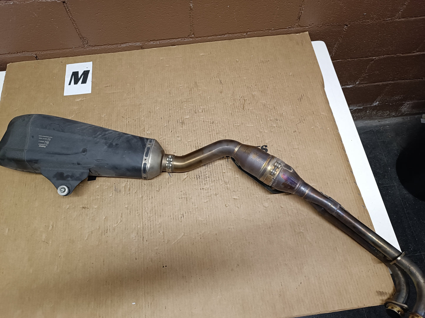 ESCAPE AKRAPOVIC  YAMAHA TMAX 530