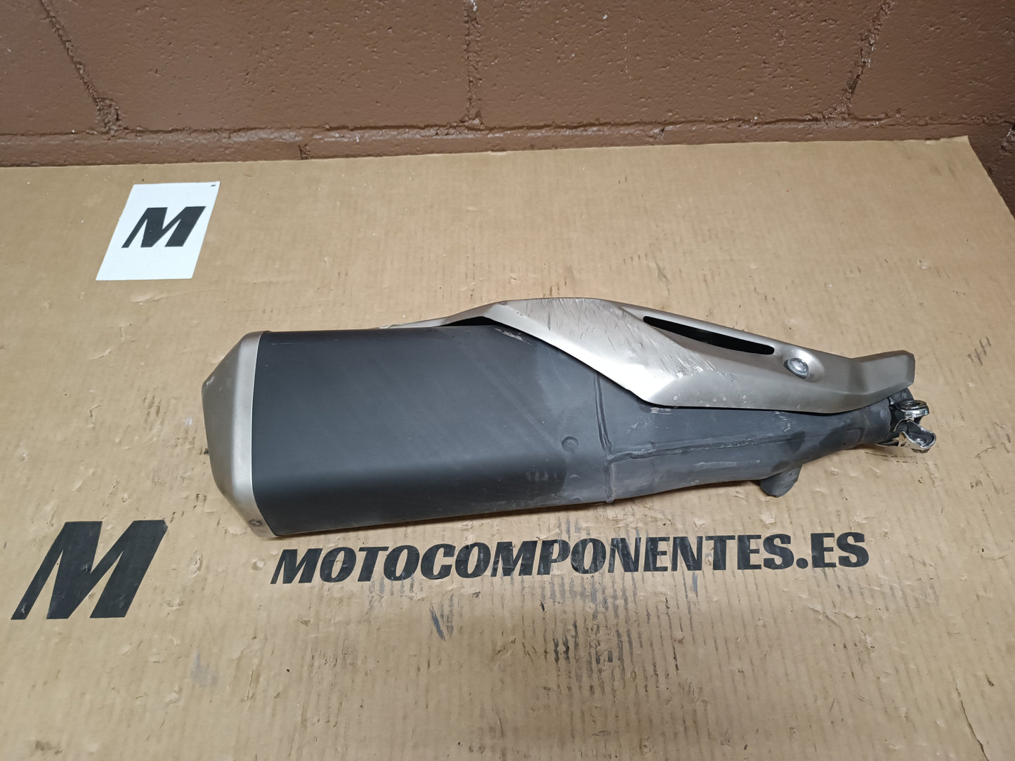 ESCAPE  HONDA CB 500F