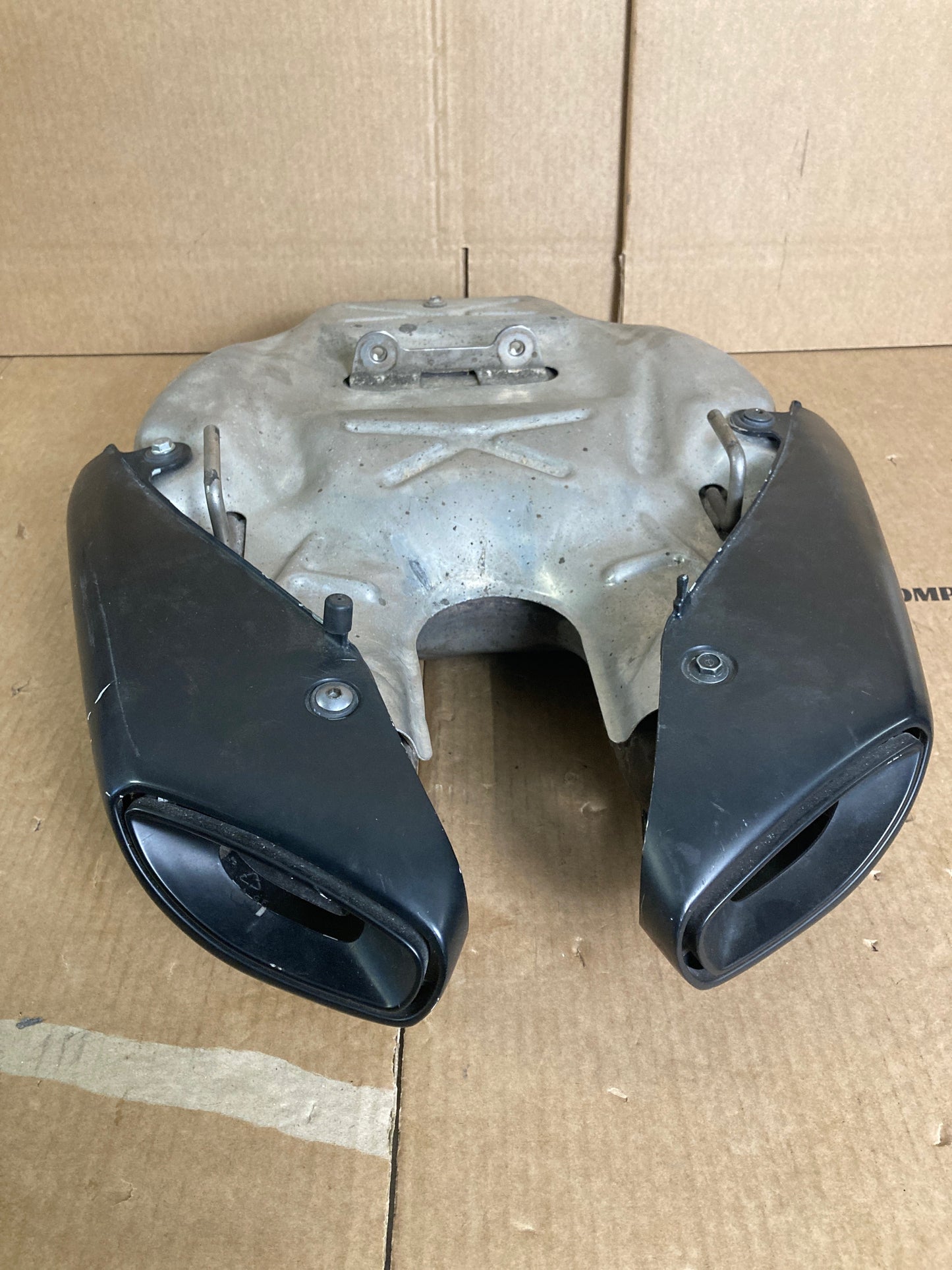ESCAPE  APRILIA SHIVER 750