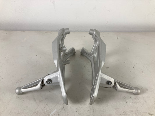 ESTRIBERAS  BENELLI TNT 125 MINI TORNADO ABS