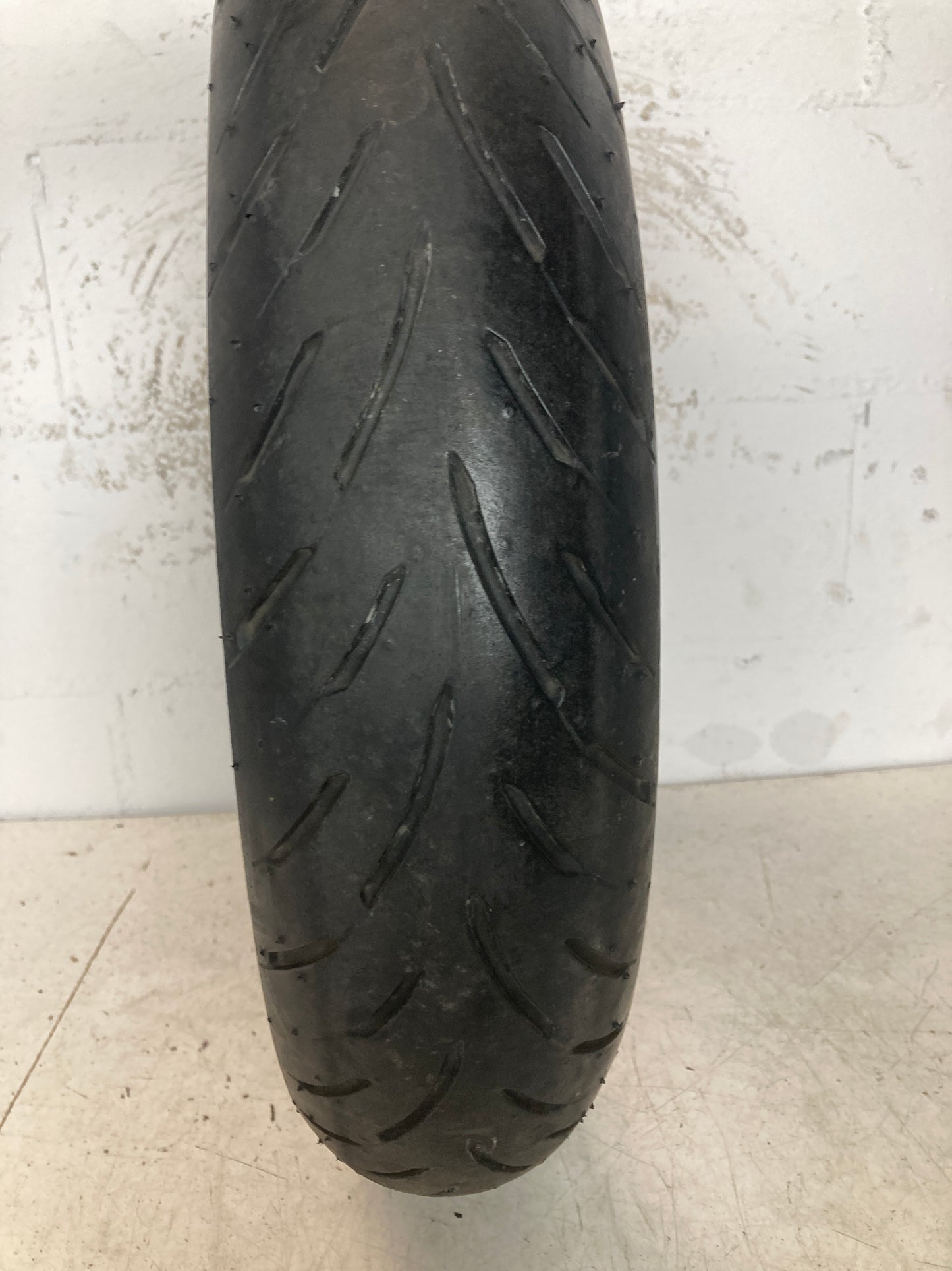 Neumático DUNLOP SPORTMAX GPR-300 F 110/70/17