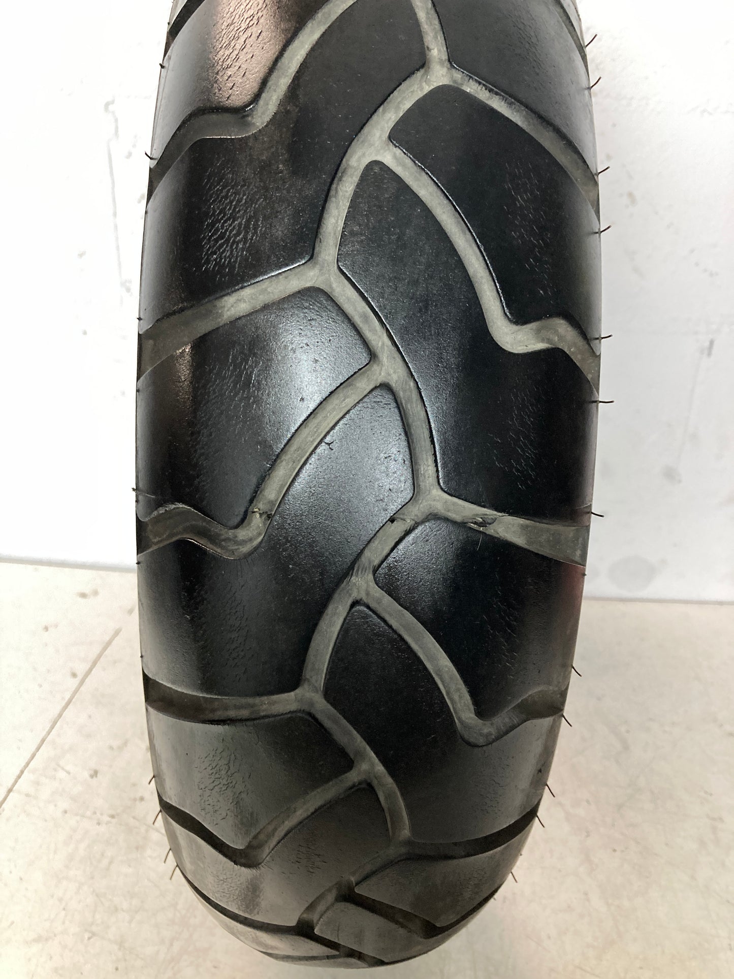 Neumático BRIDGESTONE BATTLE WING 150/70/17