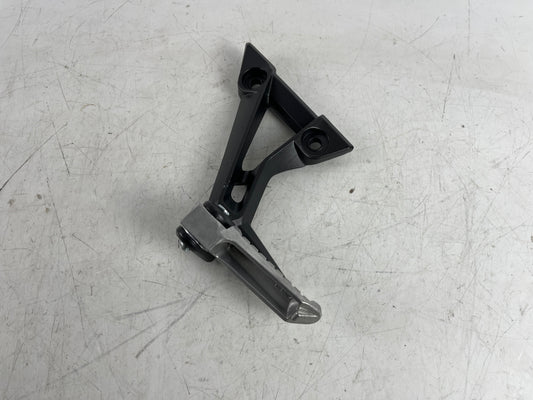 ESTRIBERAS  MITT GP 125