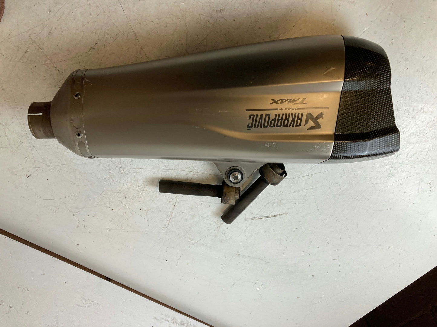 ESCAPE Akrapovic Tmax