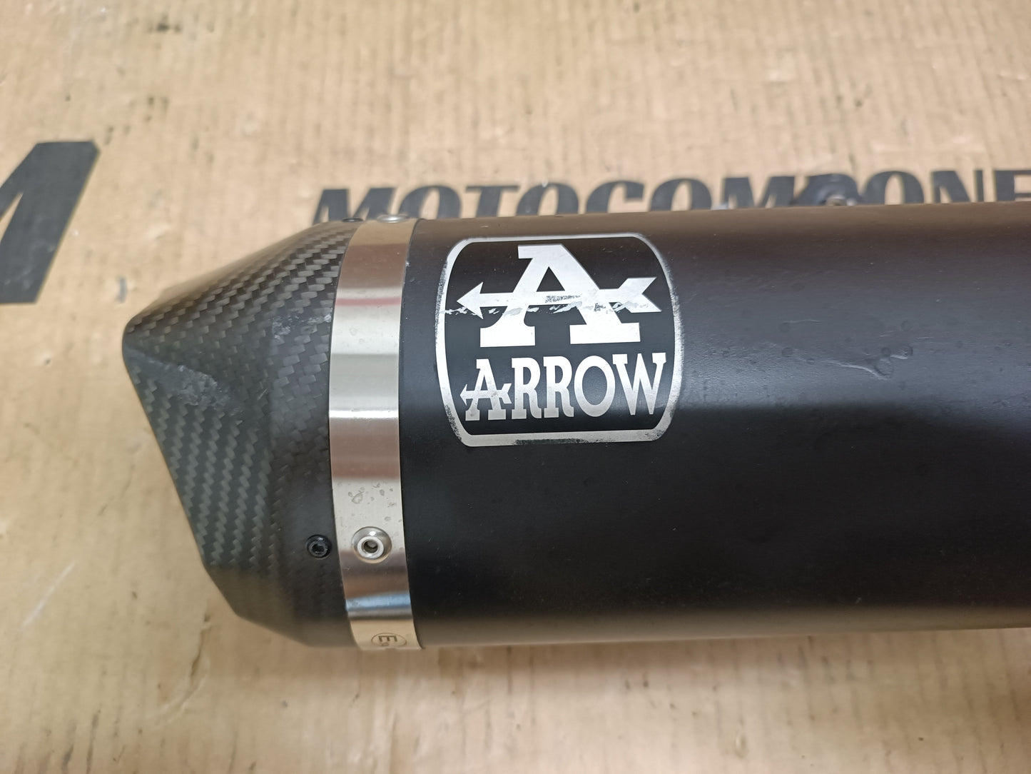 ESCAPE Arrow HONDA Xadv