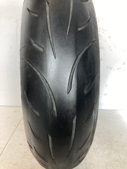 Neumático METZELER SPORTEC M9 RR 150/60/17